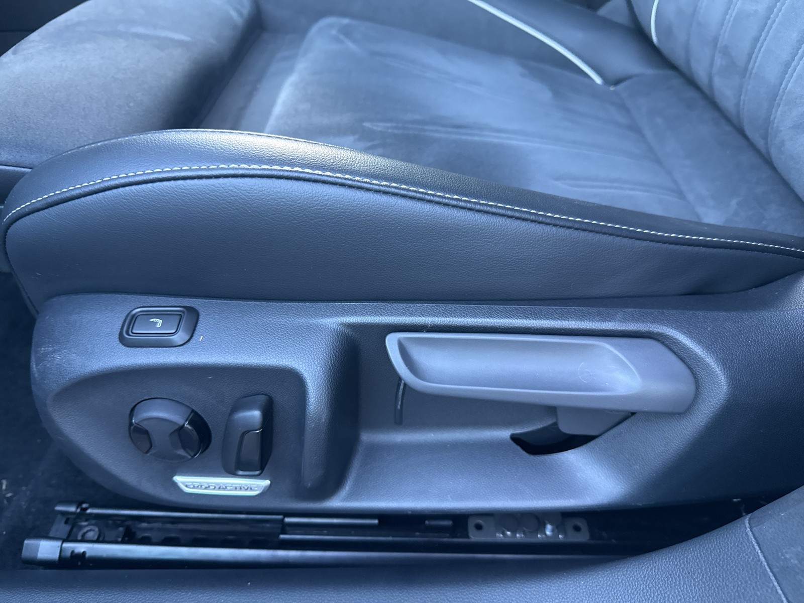 Volkswagen Passat Variant 1.5 HYBRID BUSINESS NEUES MODELL