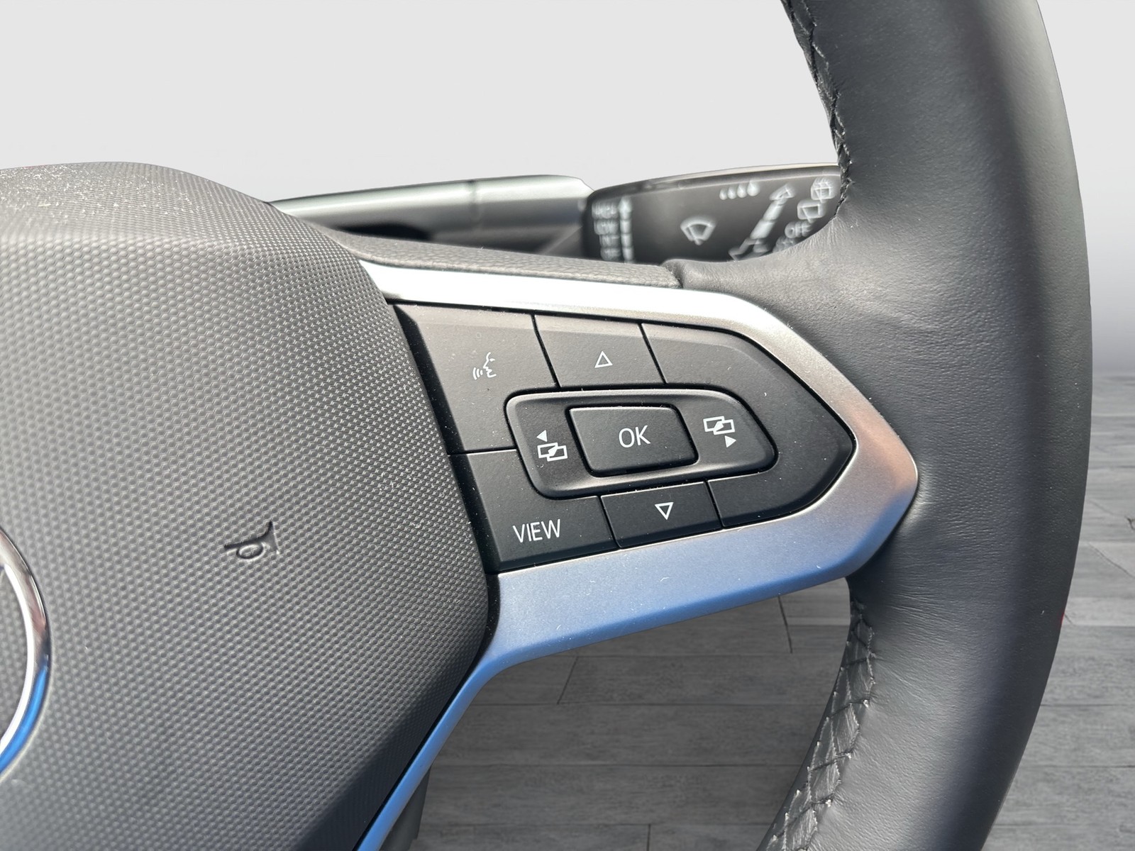 Volkswagen T-Roc 1.0 LIFE NAVI ALU CARPLAY SITZHEIZUNG DAB+