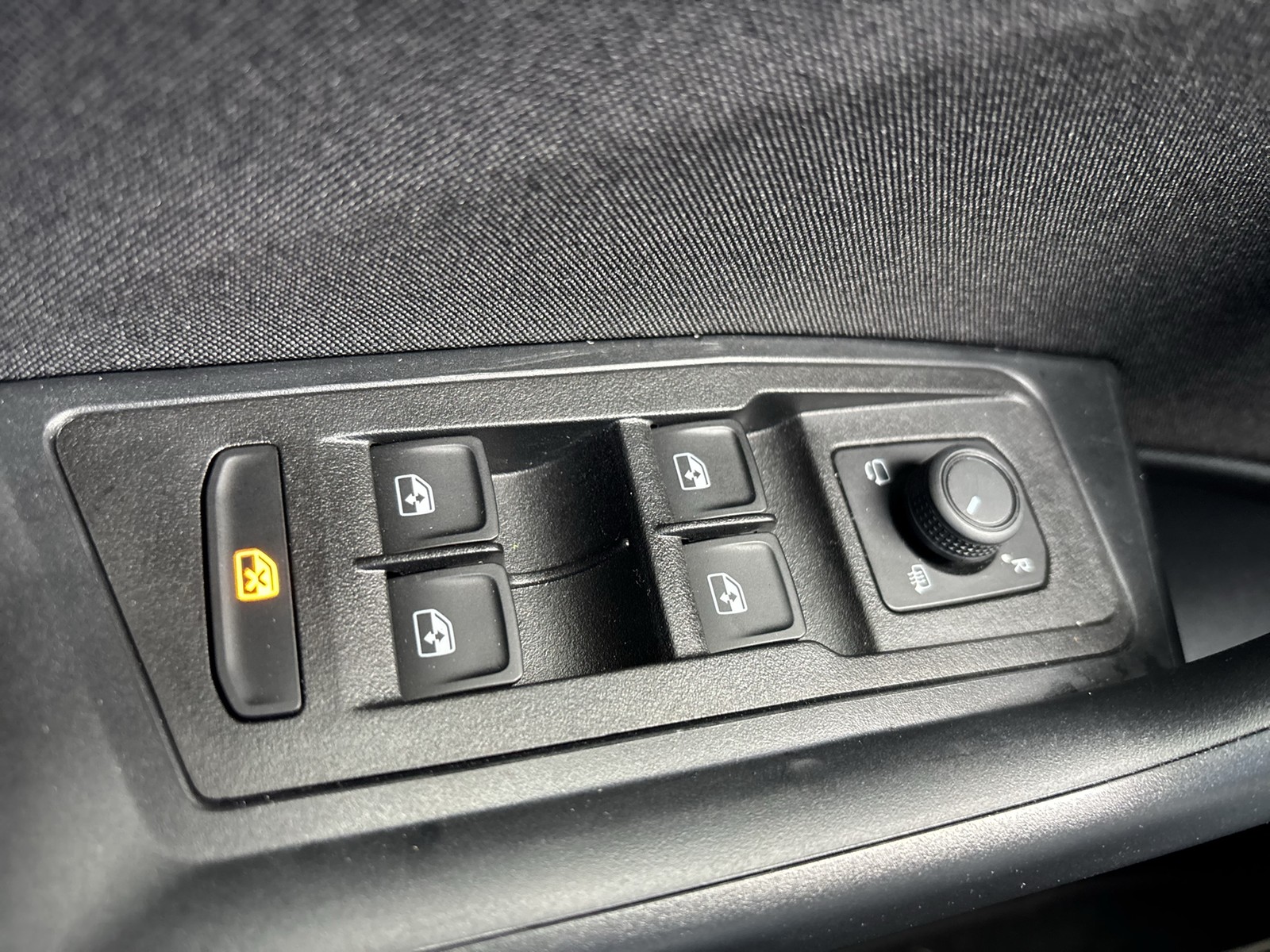 Volkswagen T-Roc 1.0 LIFE NAVI ALU CARPLAY SITZHEIZUNG DAB+