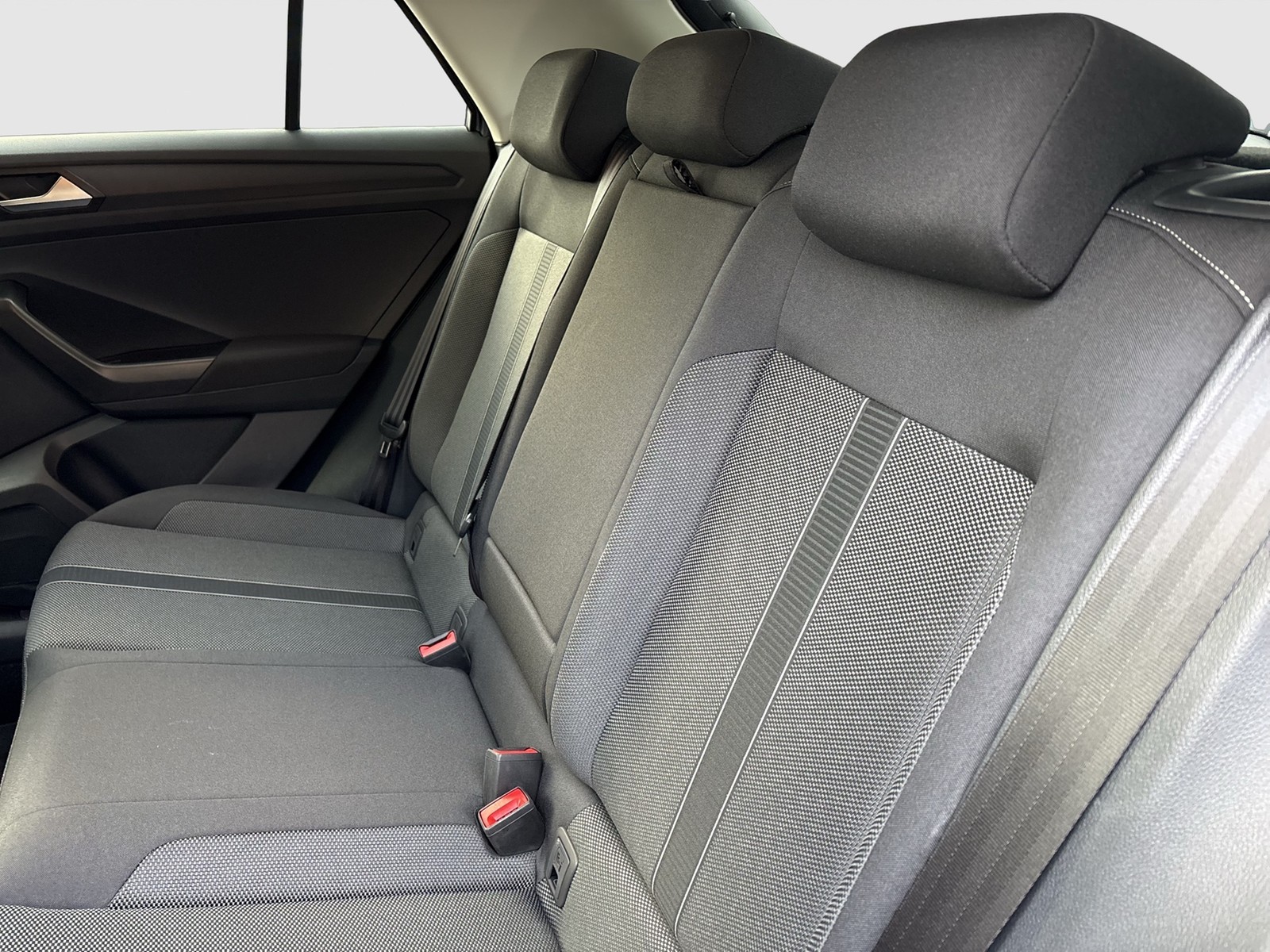 Volkswagen T-Roc 1.0 LIFE CARPLAY ALU SITZHEIZUNG LED DAB+