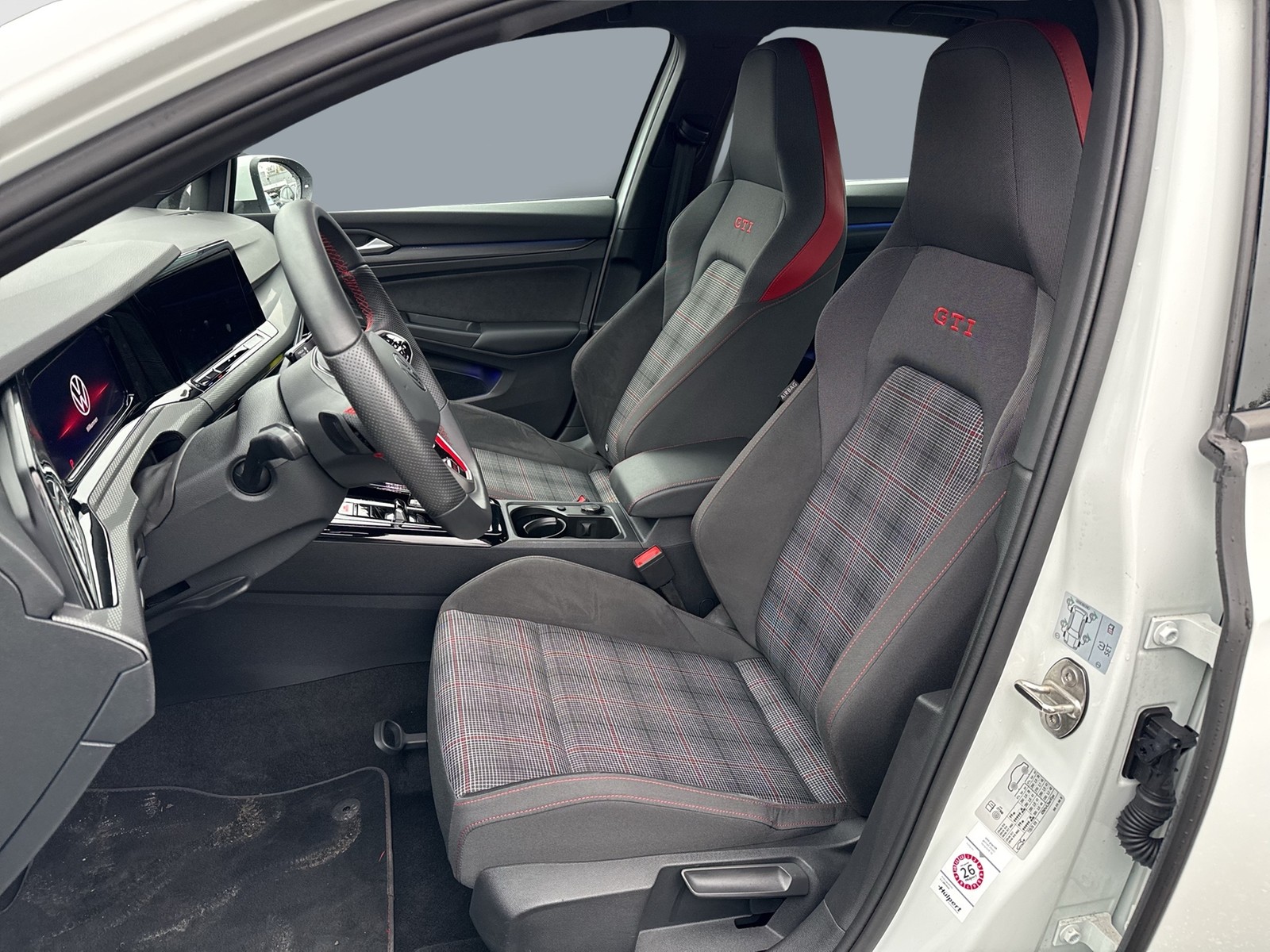 Volkswagen Golf VIII 2.0 GTI ACC LM18 CARPLAY SITZHEIZUNG