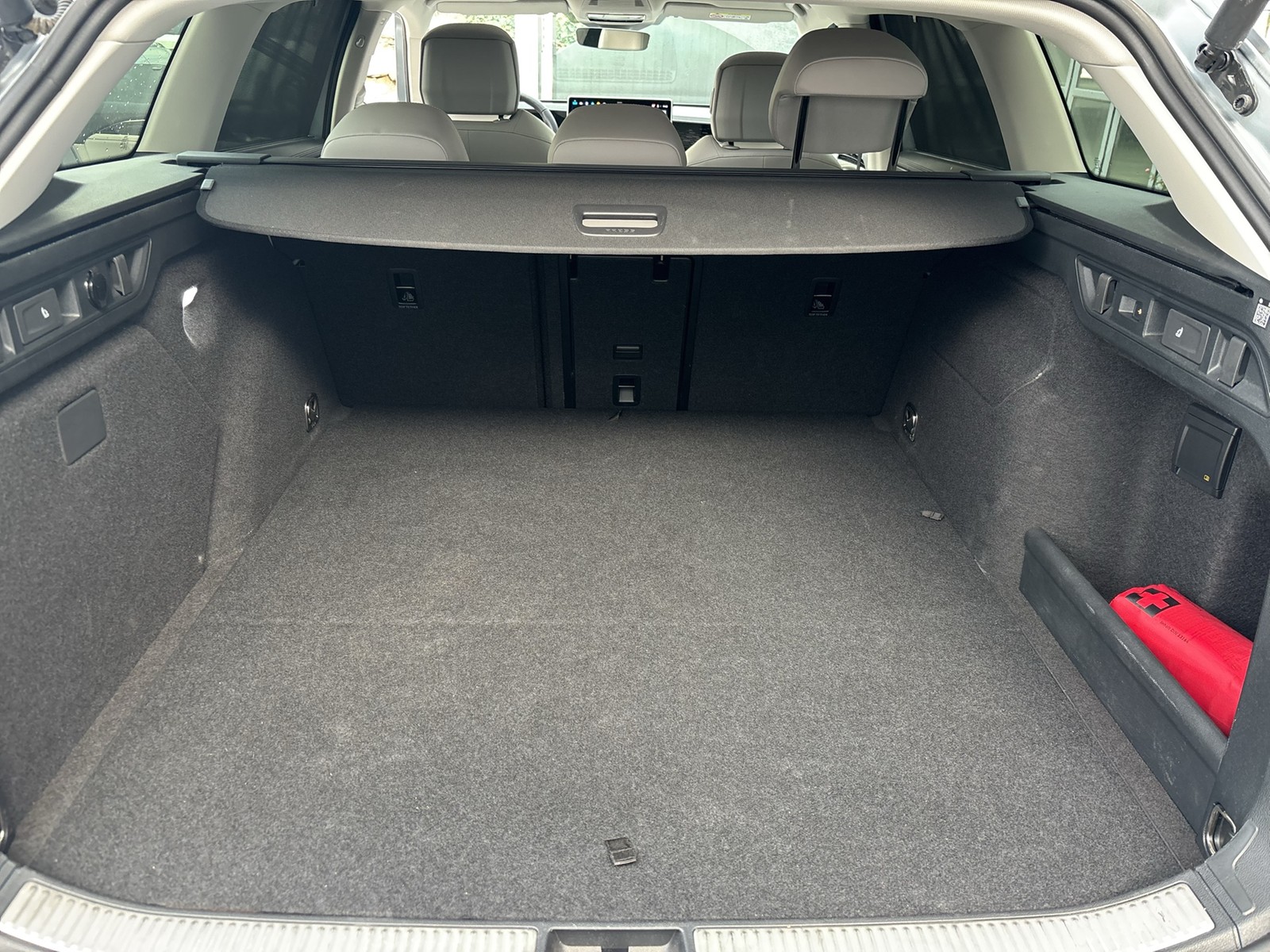 Volkswagen Passat Variant 1.5 HYBRID ELEGANCE NEUES MODELL