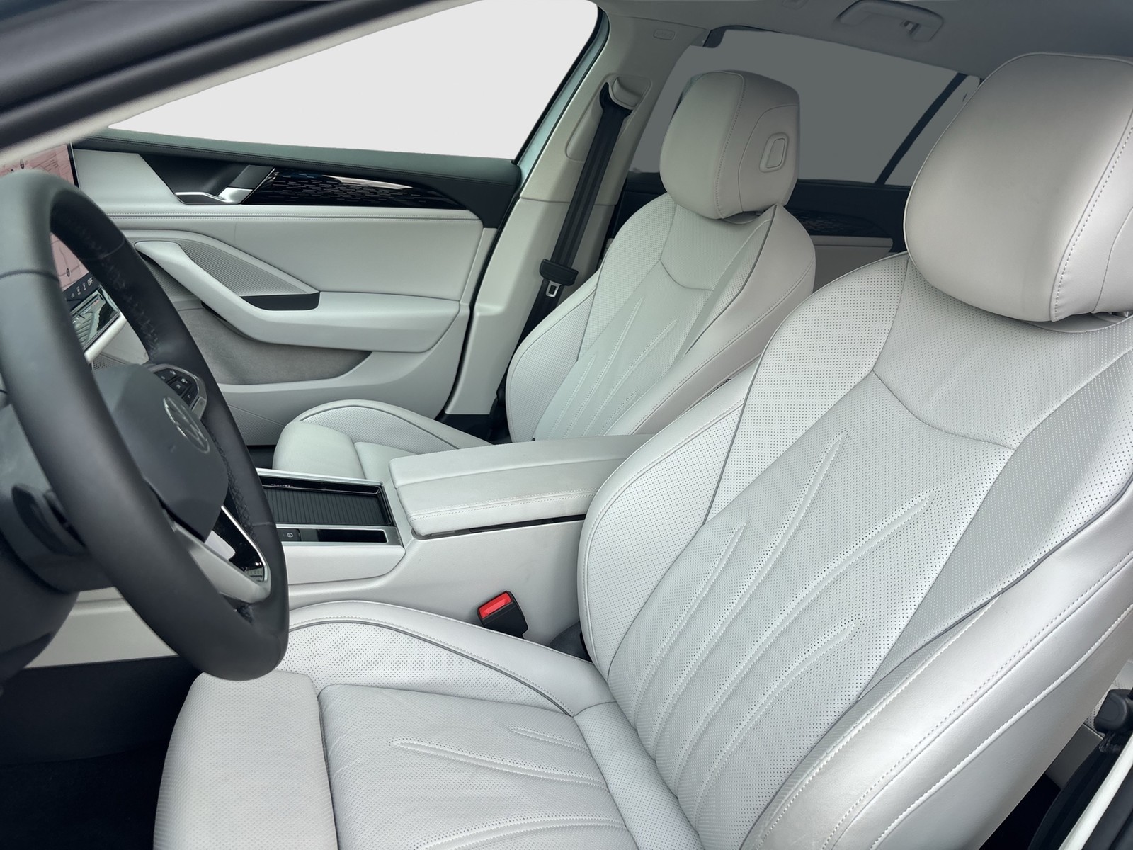 Volkswagen Passat Variant 1.5 HYBRID ELEGANCE NEUES MODELL