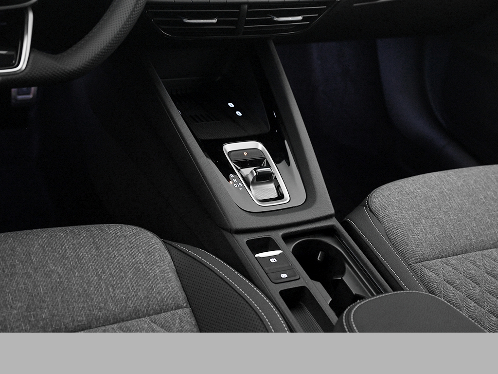 Skoda Octavia Combi 2.0 SPORTLINE DSG AHK KEYLESS LM18