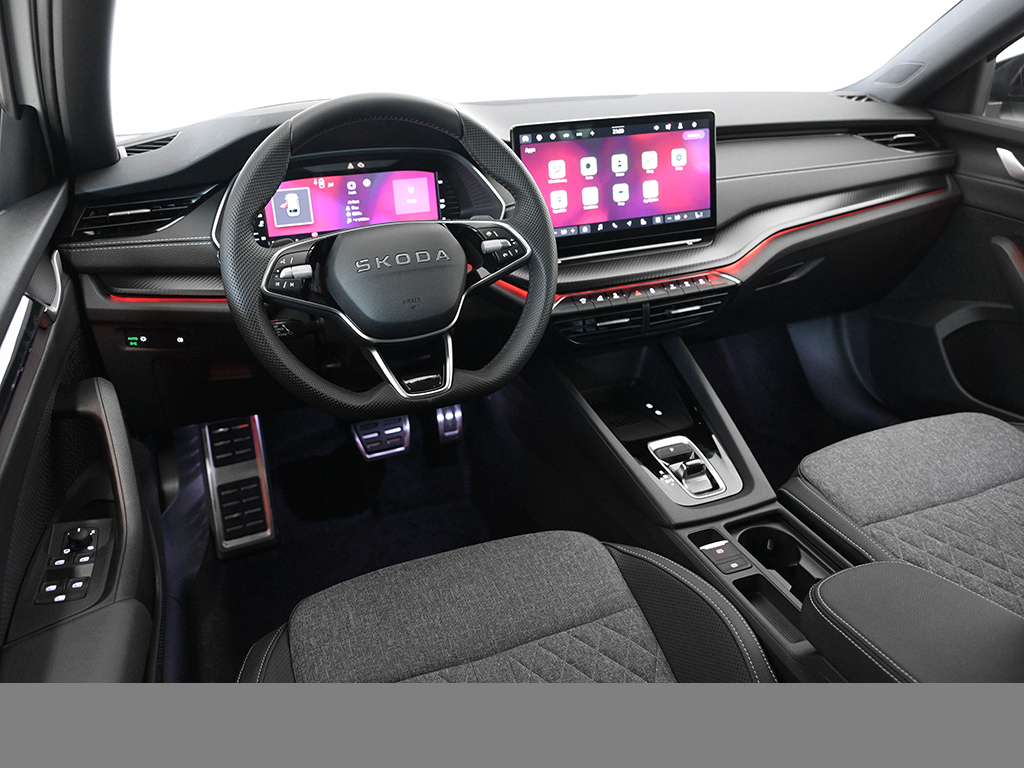 Skoda Octavia Combi 2.0 SPORTLINE DSG AHK KEYLESS LM18