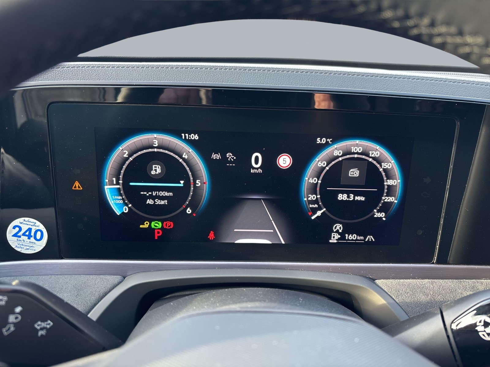 Volkswagen Passat Variant 2.0 R-LINE NEUES MODELL AHK LM19