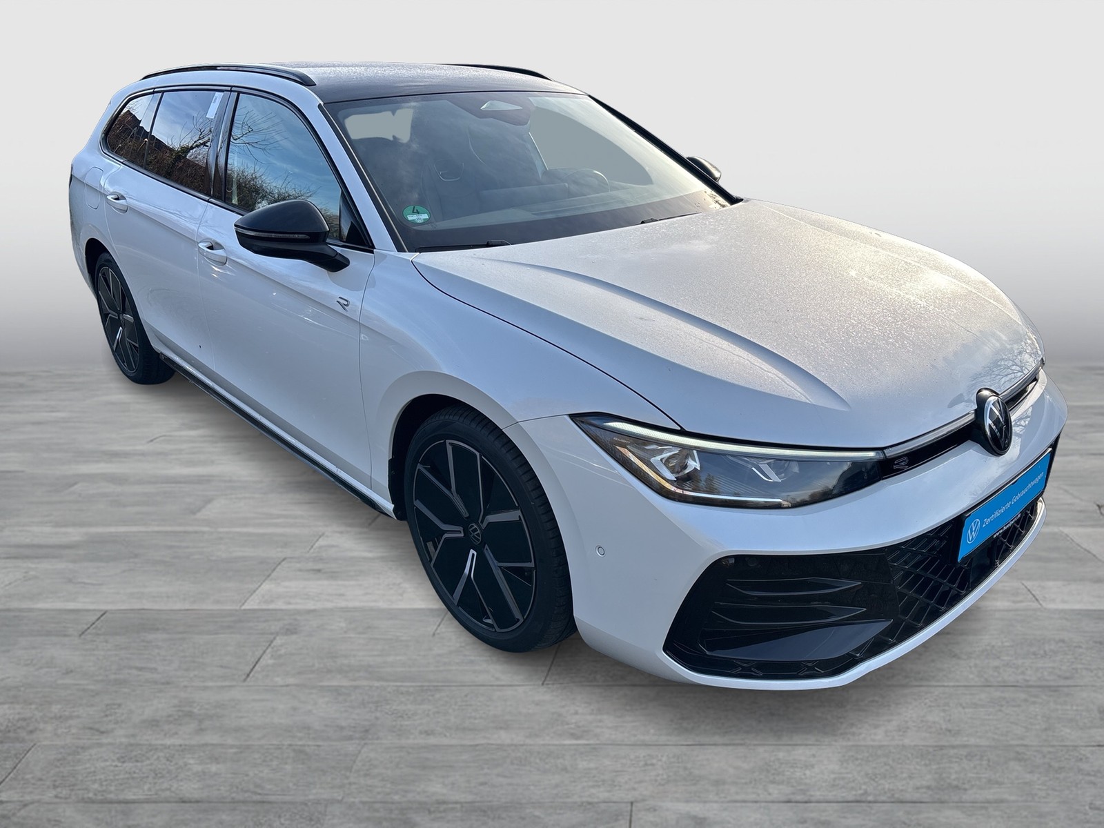 Volkswagen Passat Variant 2.0 R-LINE NEUES MODELL AHK LM19