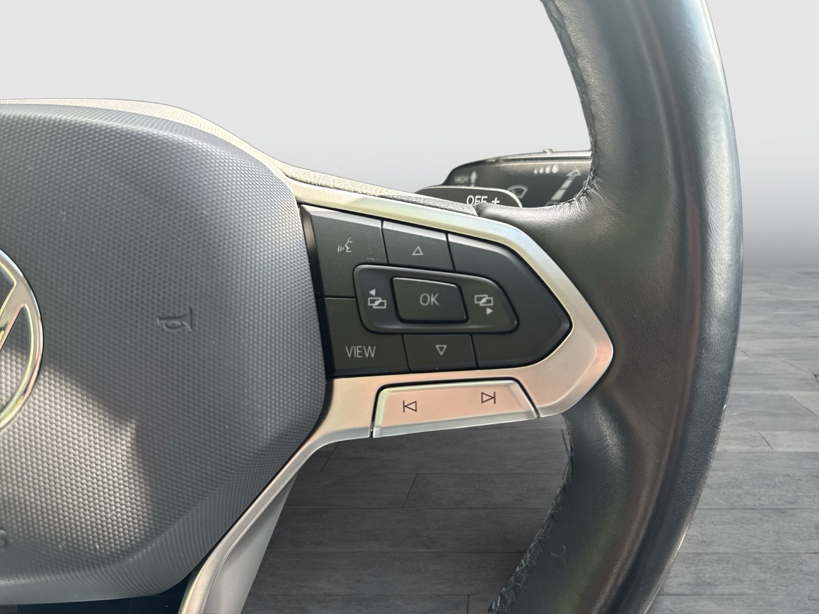 Volkswagen T-Cross 1.5 ACTIVE AHK KAMERA ACC NAVI