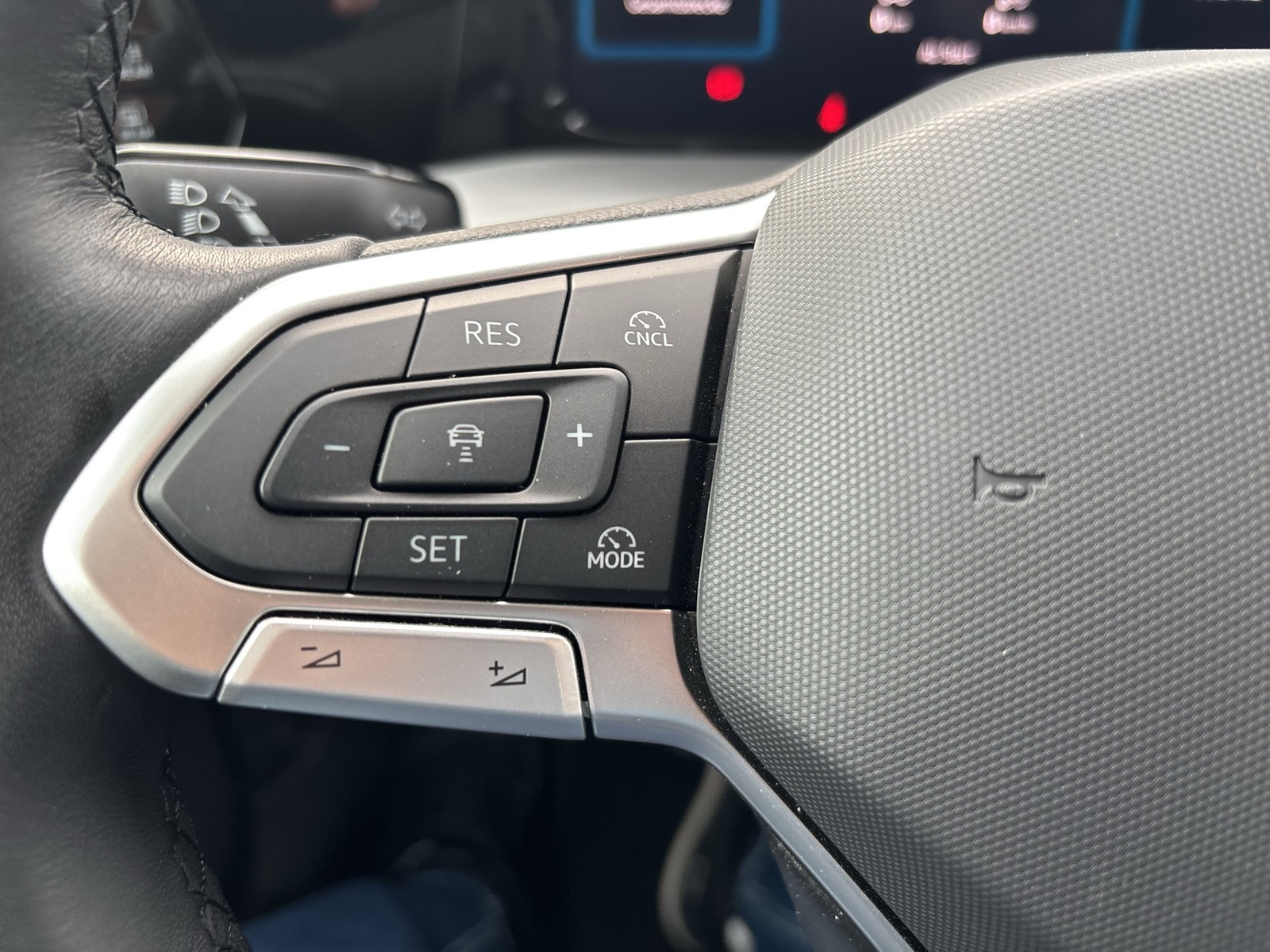 Volkswagen Golf Variant VIII 1.5 eTSI LIFE FACELIFT ACC NAVI