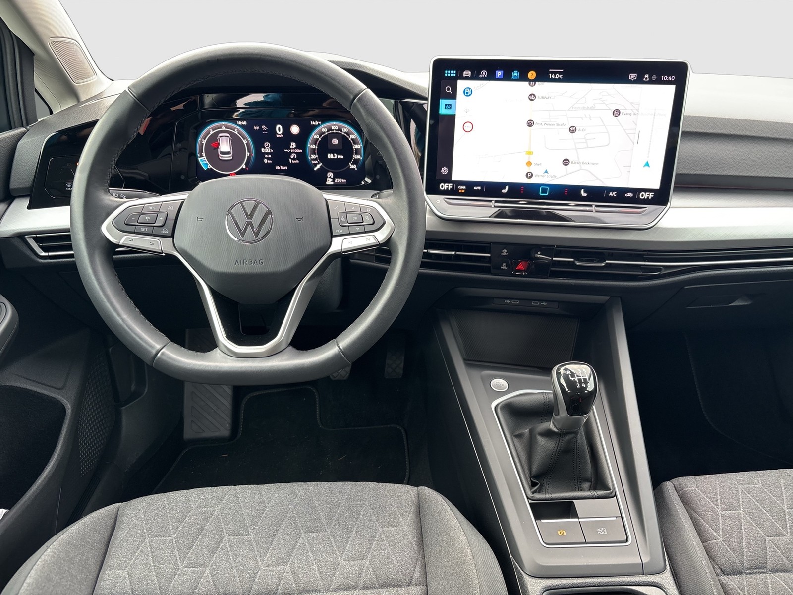 Volkswagen Golf Variant VIII 1.5 eTSI LIFE FACELIFT ACC NAVI