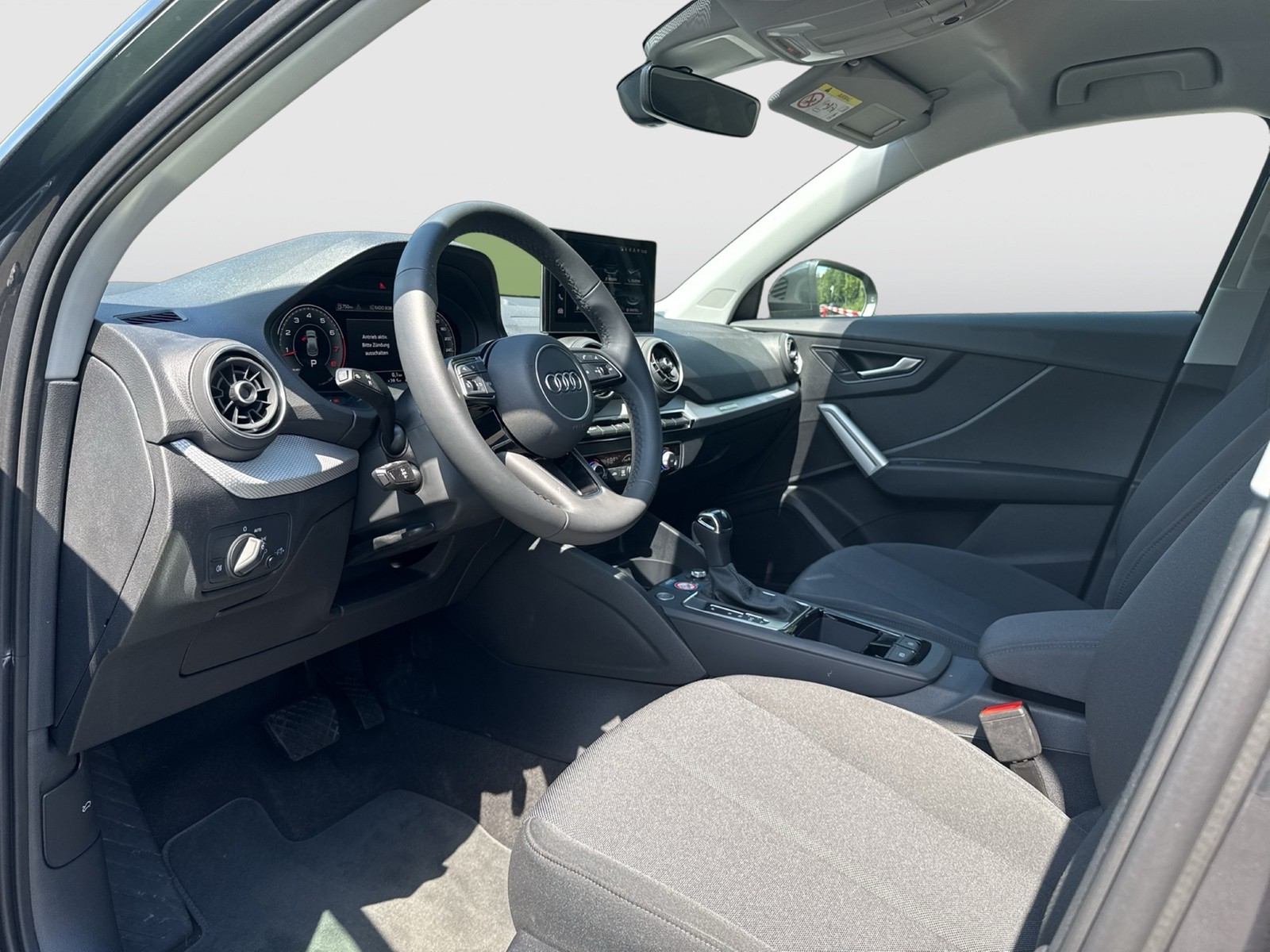 Audi Q2 35 advanced CAM E-KLAPPE CARPLAY LM17 SITZHZ.