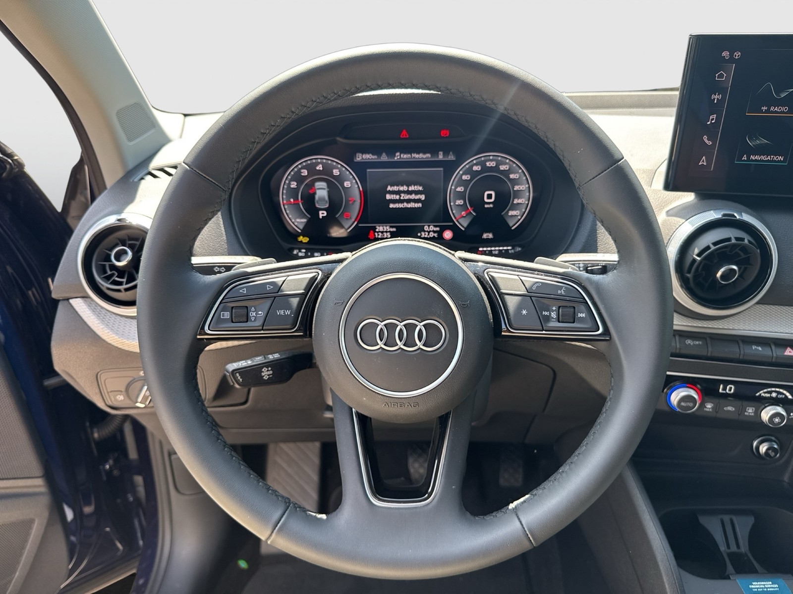 Audi Q2 35 advanced CAM E-KLAPPE NAVI+ LM17 SITZHEIZ.