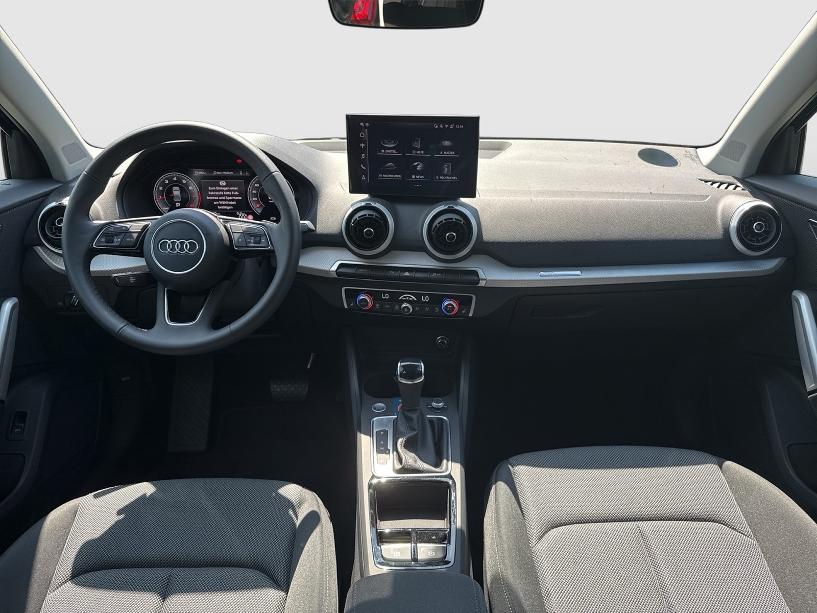 Audi Q2 35 advanced CAM E-KLAPPE NAVI+ LM17 SITZHEIZ.
