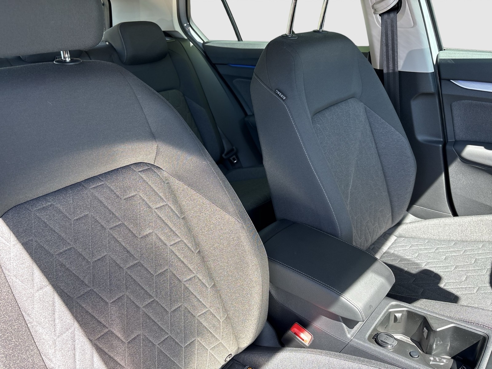 Volkswagen Golf VIII 1.5 LIFE ACC CARPLAY ALU SITZHEIZUNG