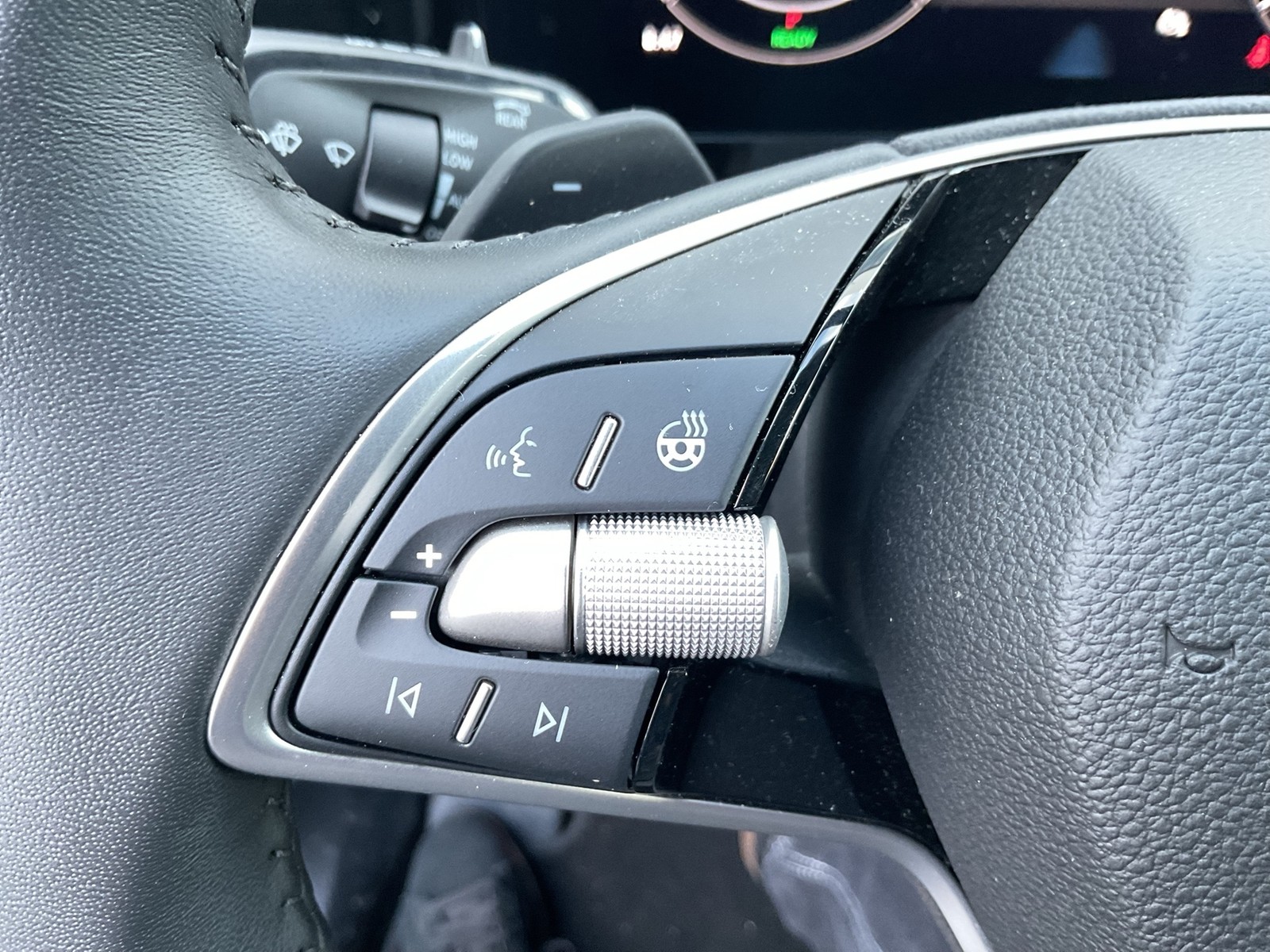 Skoda Kodiaq 1.5 eTSI SELECTION CAM ACC LM18 MATRIX