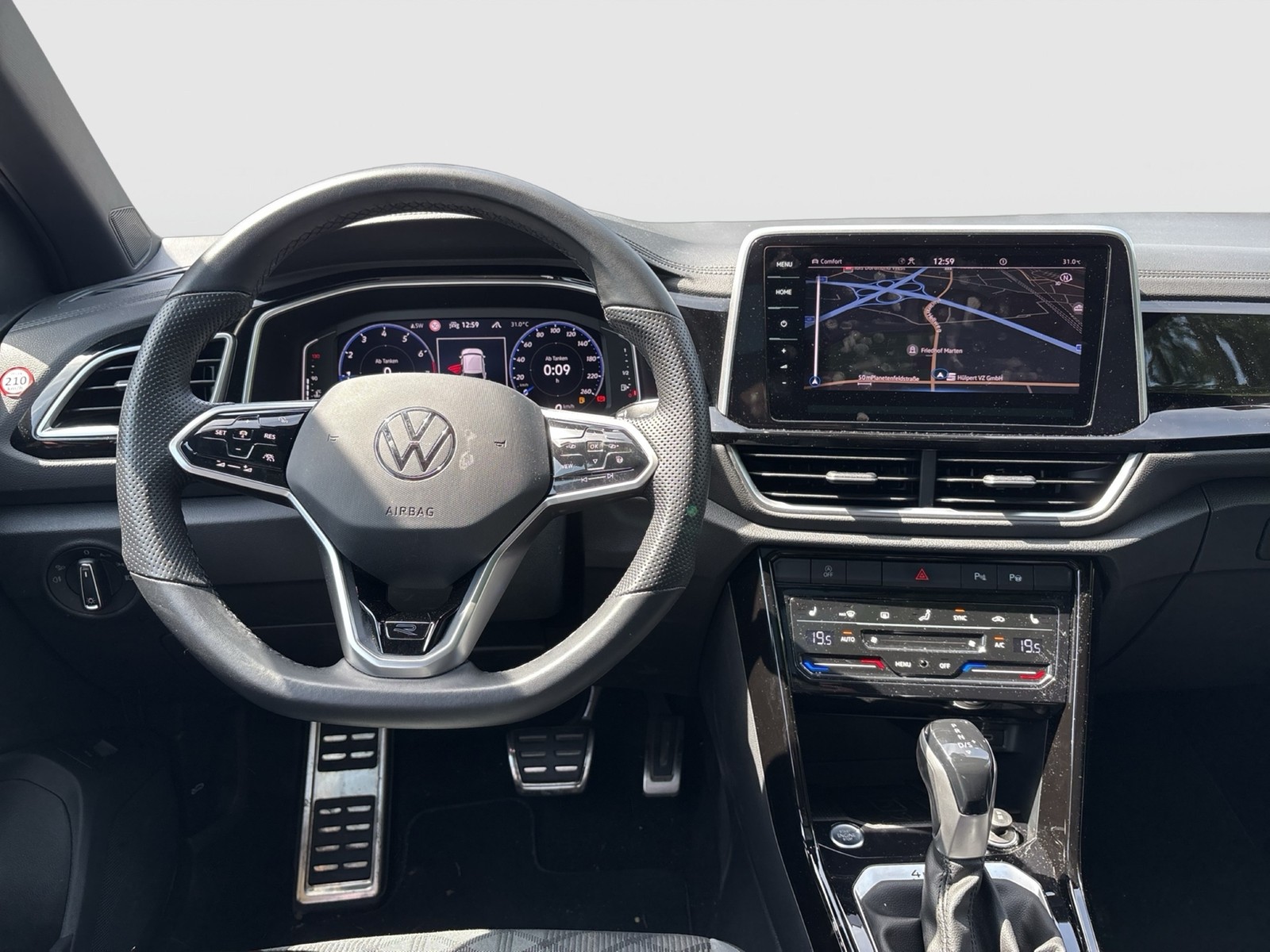 Volkswagen T-Roc 2.0 R-LINE 4X4 PANO ALU19 KAMERA MATRIX