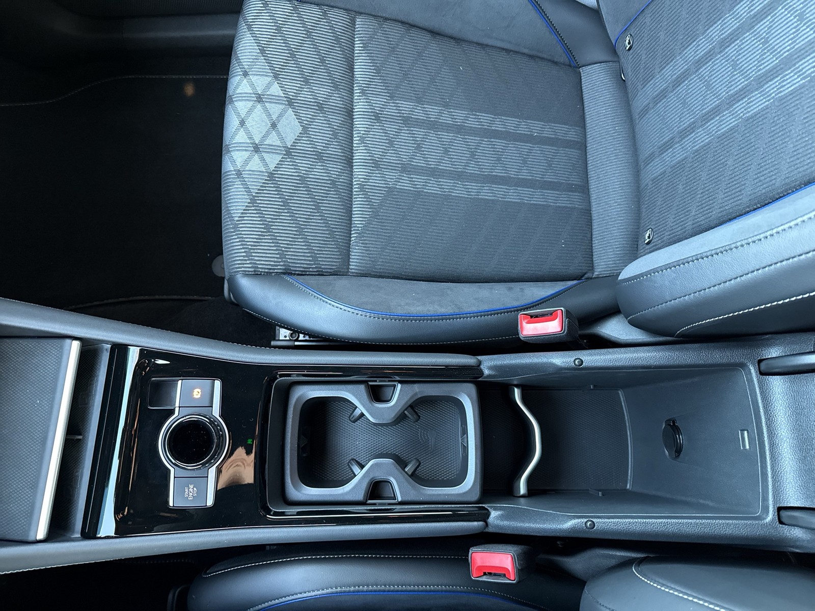 Volkswagen Tiguan 2.0 R-LINE 4X4 NEUESMODELL AHK 360CAM 20Z