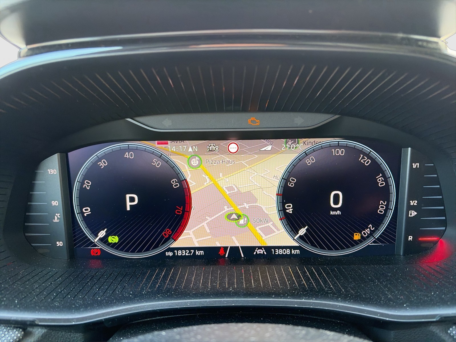 Skoda Fabia 1.5 TOUR CAM ACC NAVI CARPLAY SITZHEIZUNG