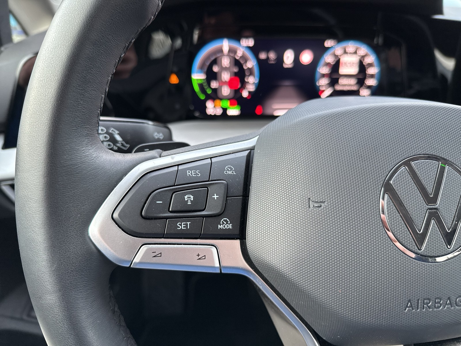 Volkswagen Golf VIII 1.5 HYBRID LIFE FACELIFT LM18 CARPLAY