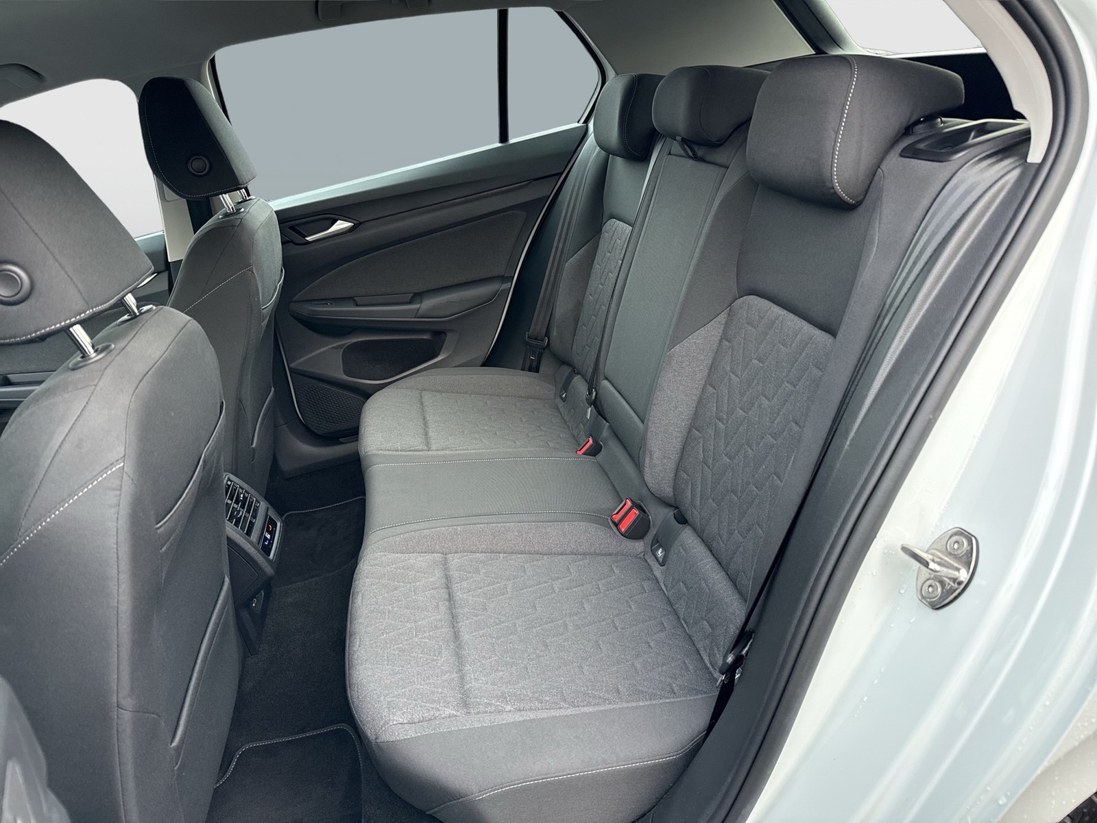 Volkswagen Golf VIII 1.5 HYBRID LIFE FACELIFT LM18 CARPLAY