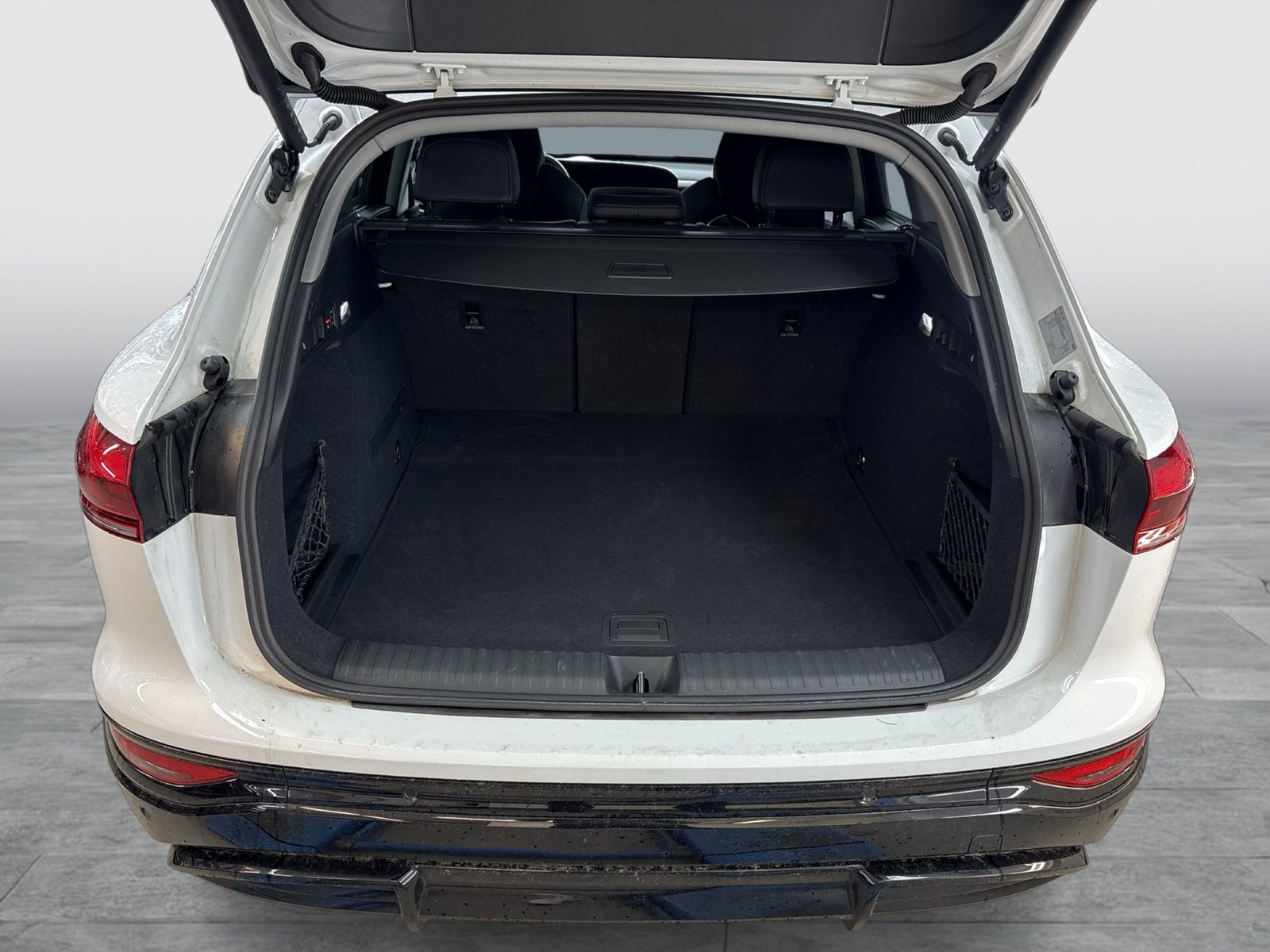 Audi Q6 e-tron quattro S LINE BLACKPAK PANO B&O AHK