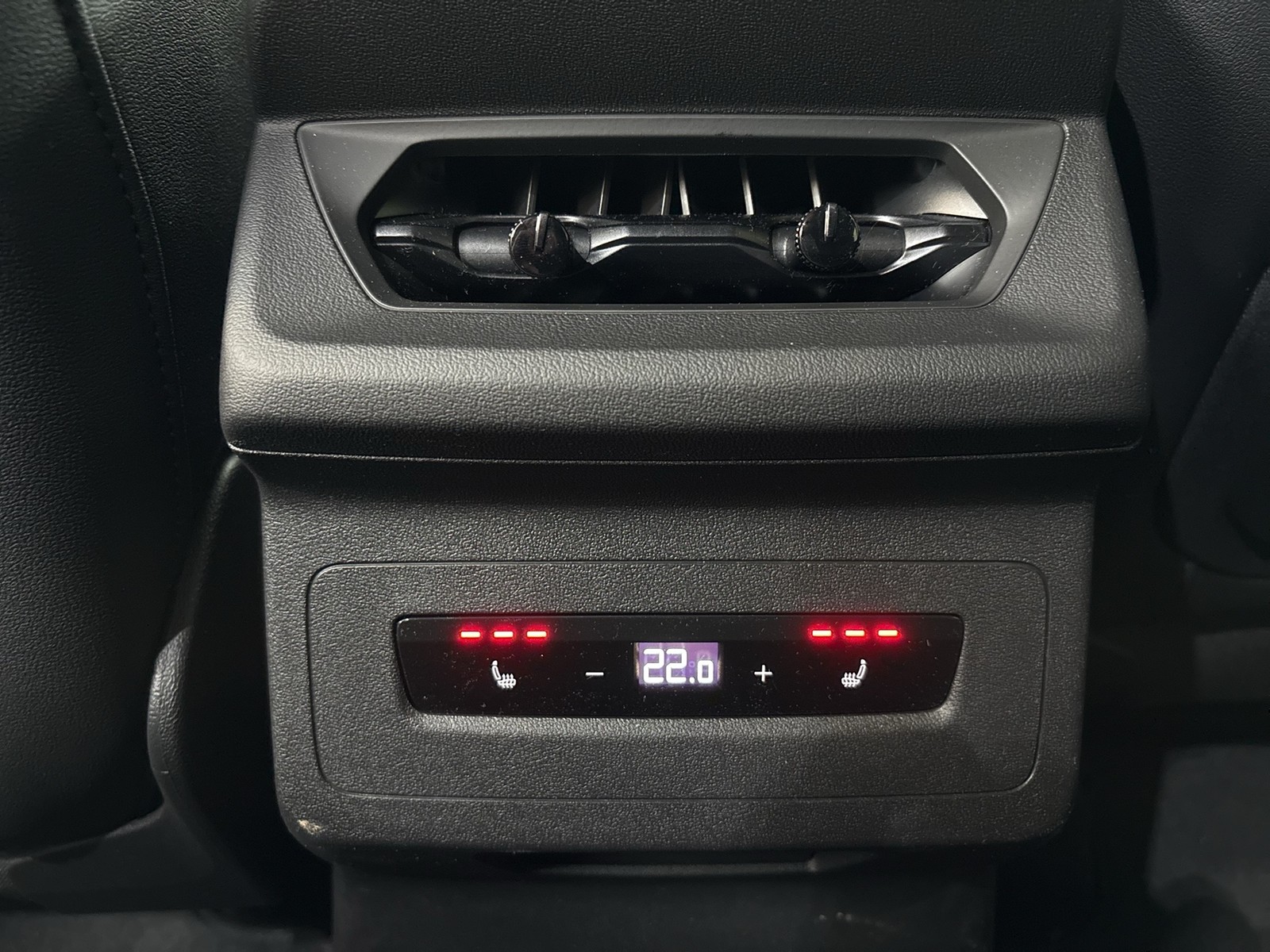 Audi Q6 e-tron quattro S LINE BLACKPAK PANO B&O AHK