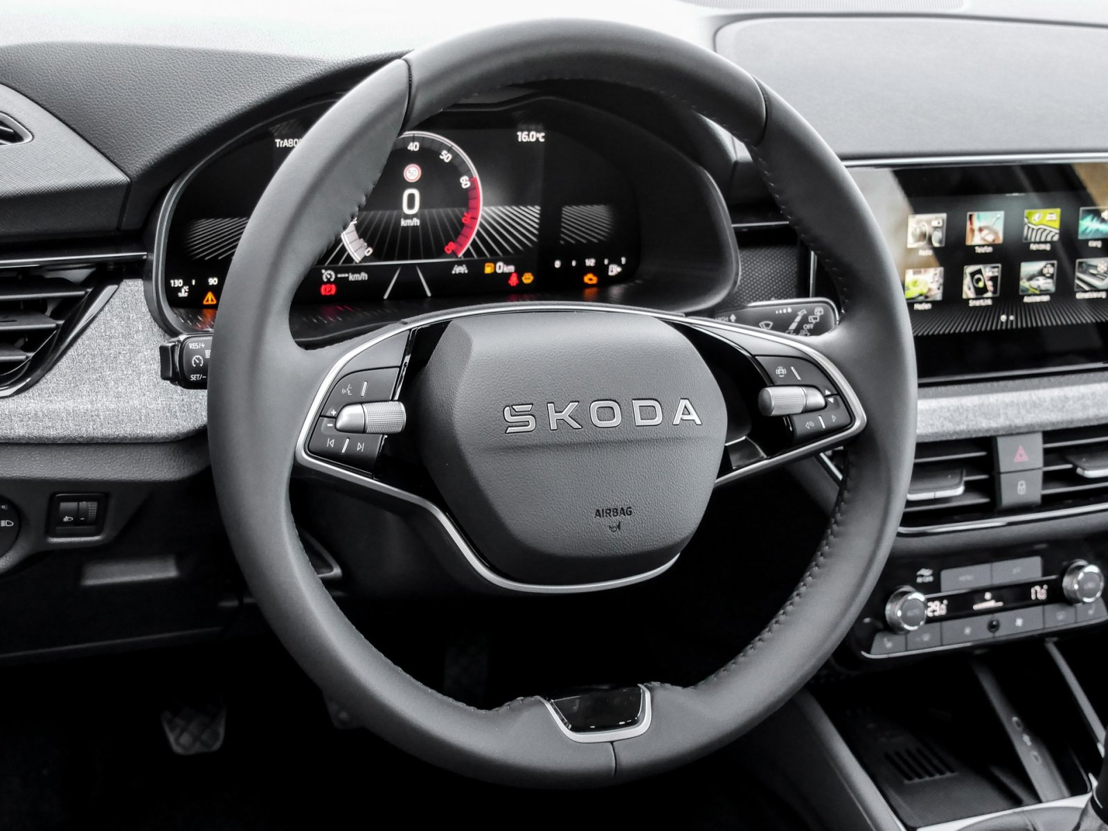 Skoda Kamiq 1.0TSI Selection PDC SHZ SMARTLINK RFK
