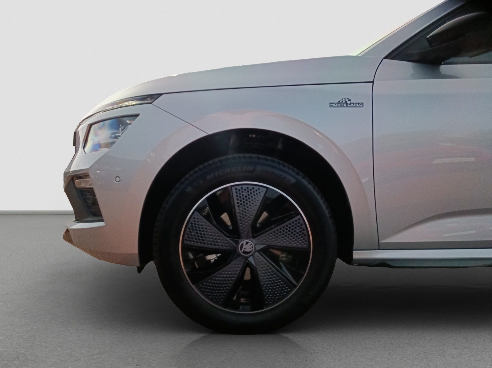 Skoda Kamiq 1.5TSI DSG Monte Carlo AHK ACC NAV RFK PDC