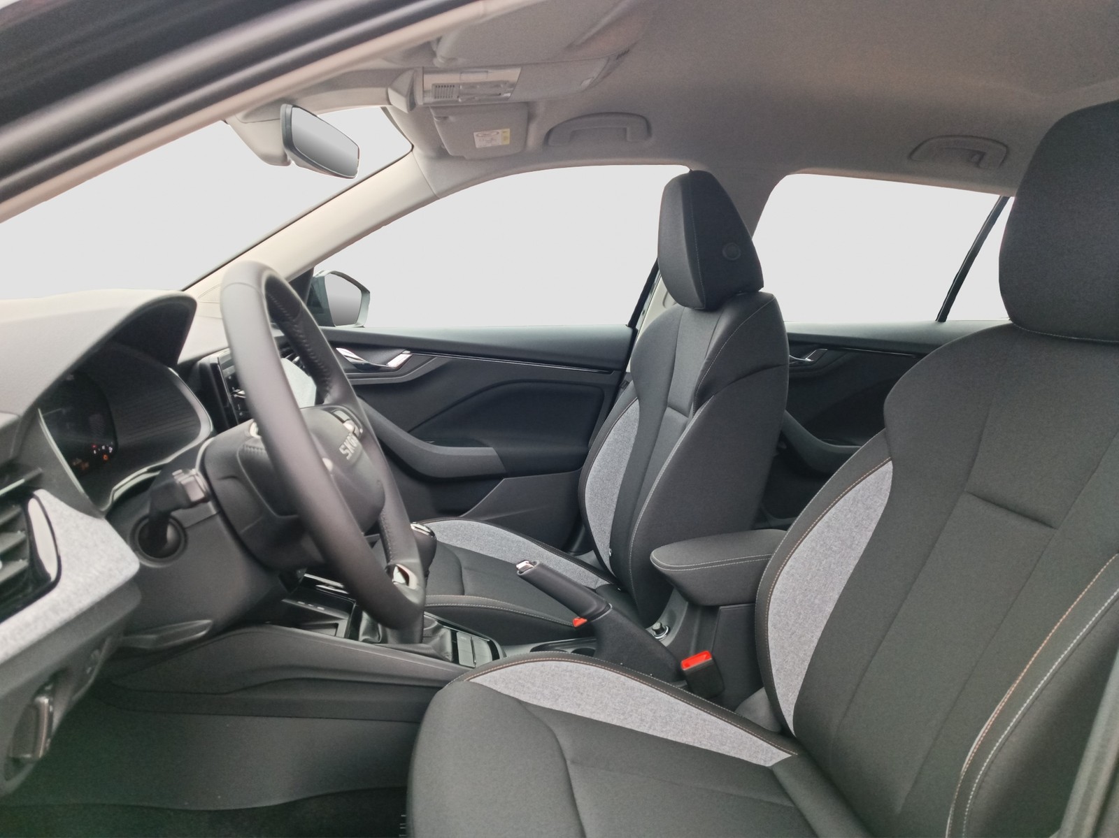 Skoda Kamiq 1.0TSI Selection AHK SMARTLINK PDC SHZ