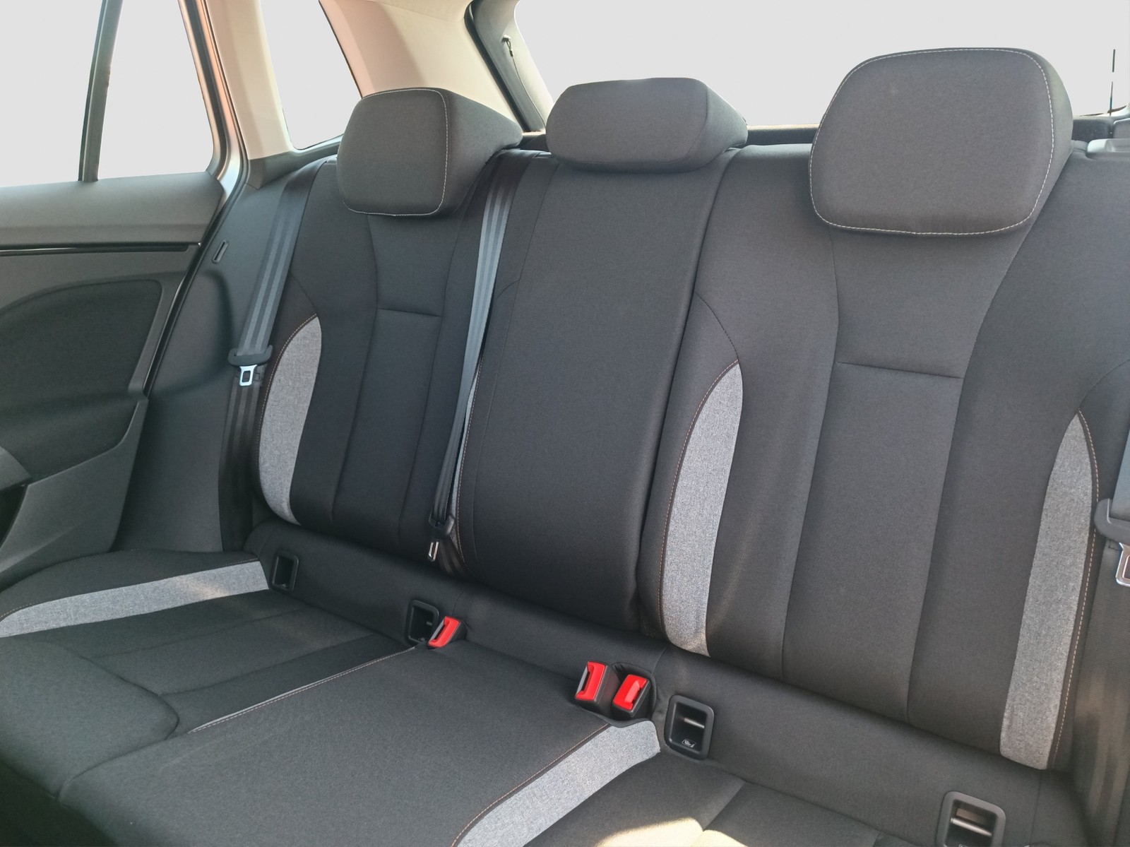Skoda Kamiq 1.0TSI Selection AHK SMARTLINK PDC SHZ