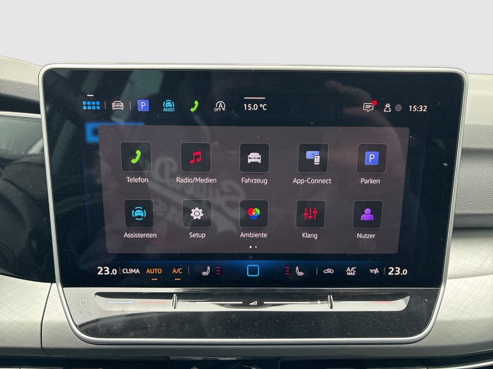 Volkswagen Golf VIII 2.0 LIFE ACC CARPLAY ALU SITZHEIZUNG