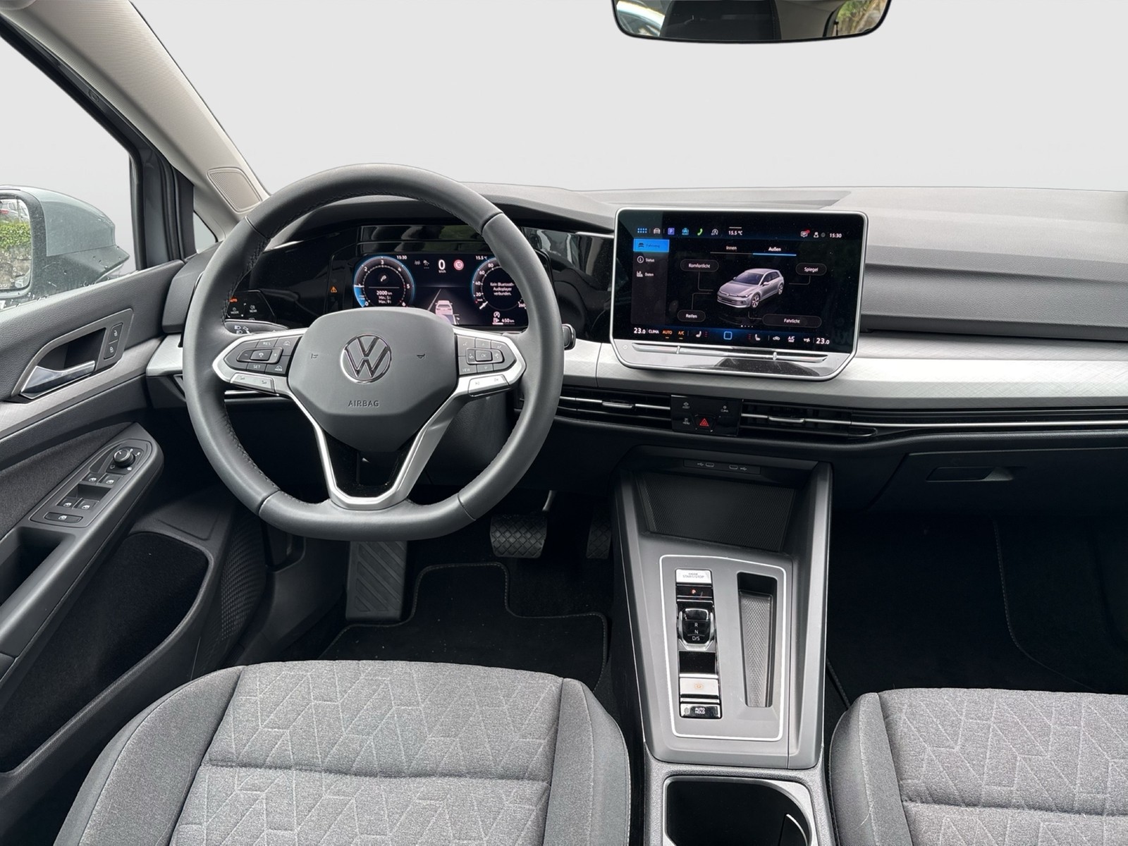 Volkswagen Golf VIII 2.0 LIFE ACC CARPLAY ALU SITZHEIZUNG