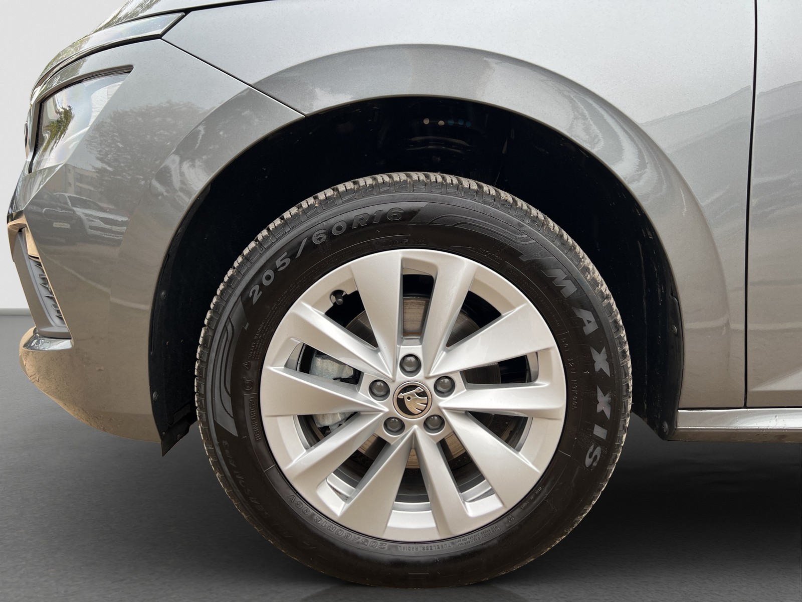 Skoda Kamiq 1.5 SELECTION CAM ACC NAVI ALU SITZHEIZUNG