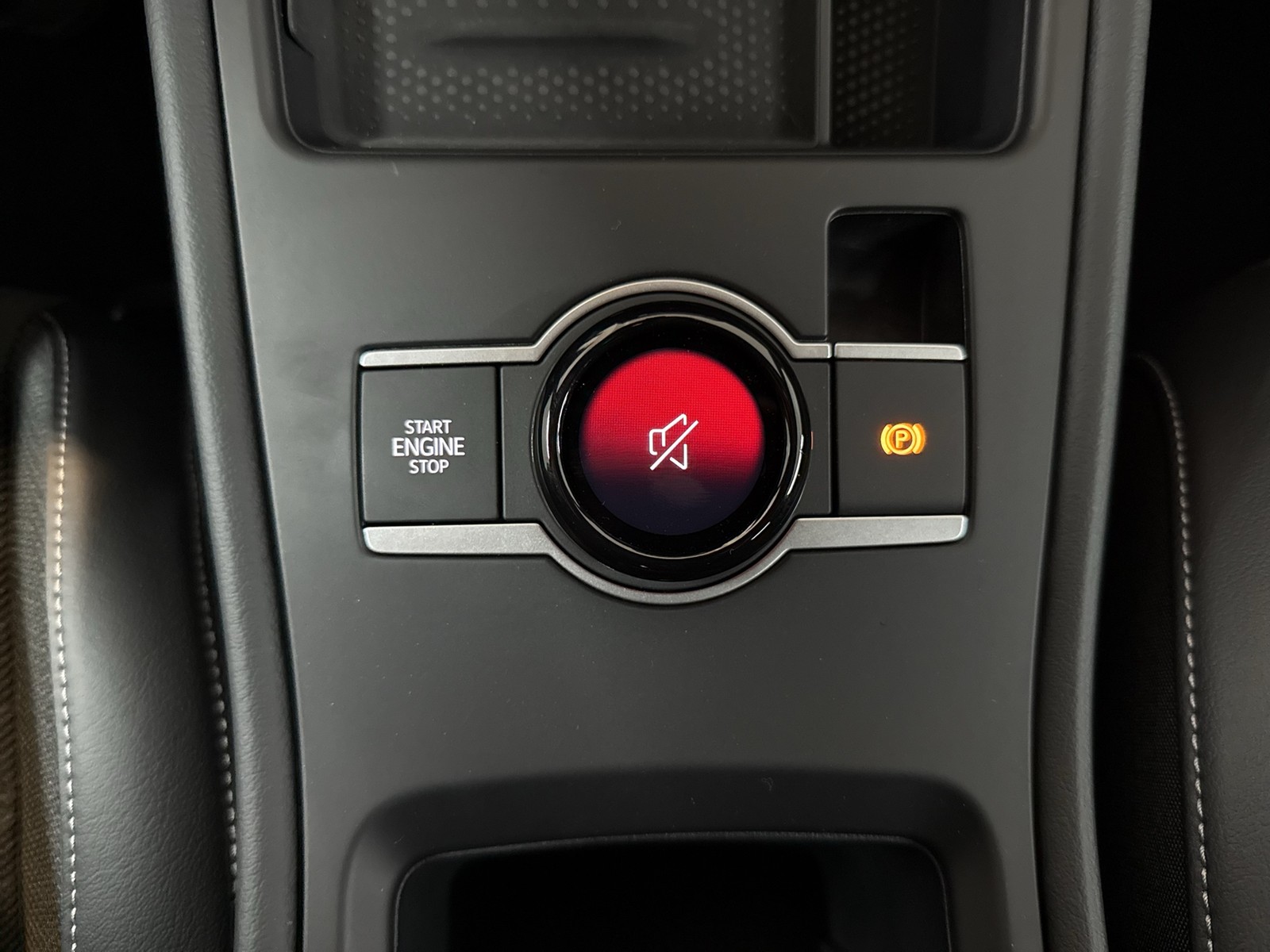 Volkswagen T-Roc 1.5 R-LINE DSG BLACKSTYLE eKLAPPE CAM LM20