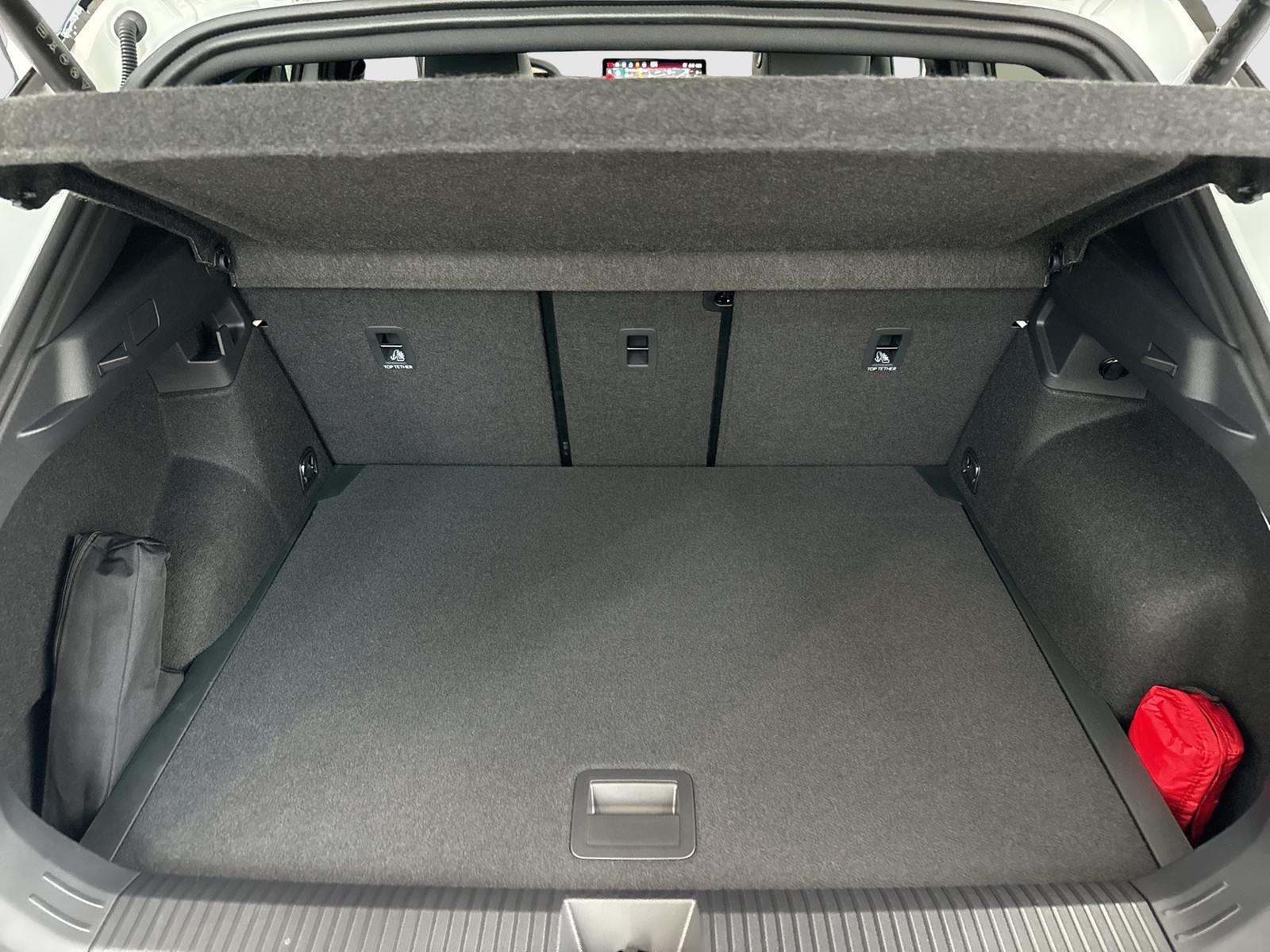 Volkswagen T-Roc 1.5 R-LINE DSG BLACKSTYLE eKLAPPE CAM LM20