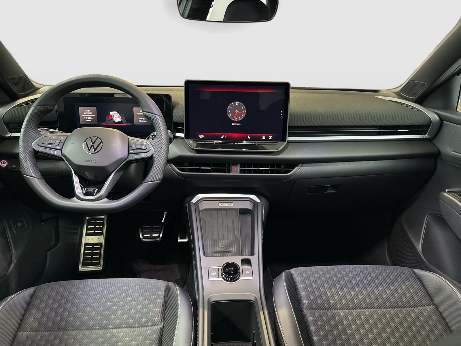 Volkswagen T-Roc 1.5 R-LINE DSG BLACKSTYLE eKLAPPE CAM LM20