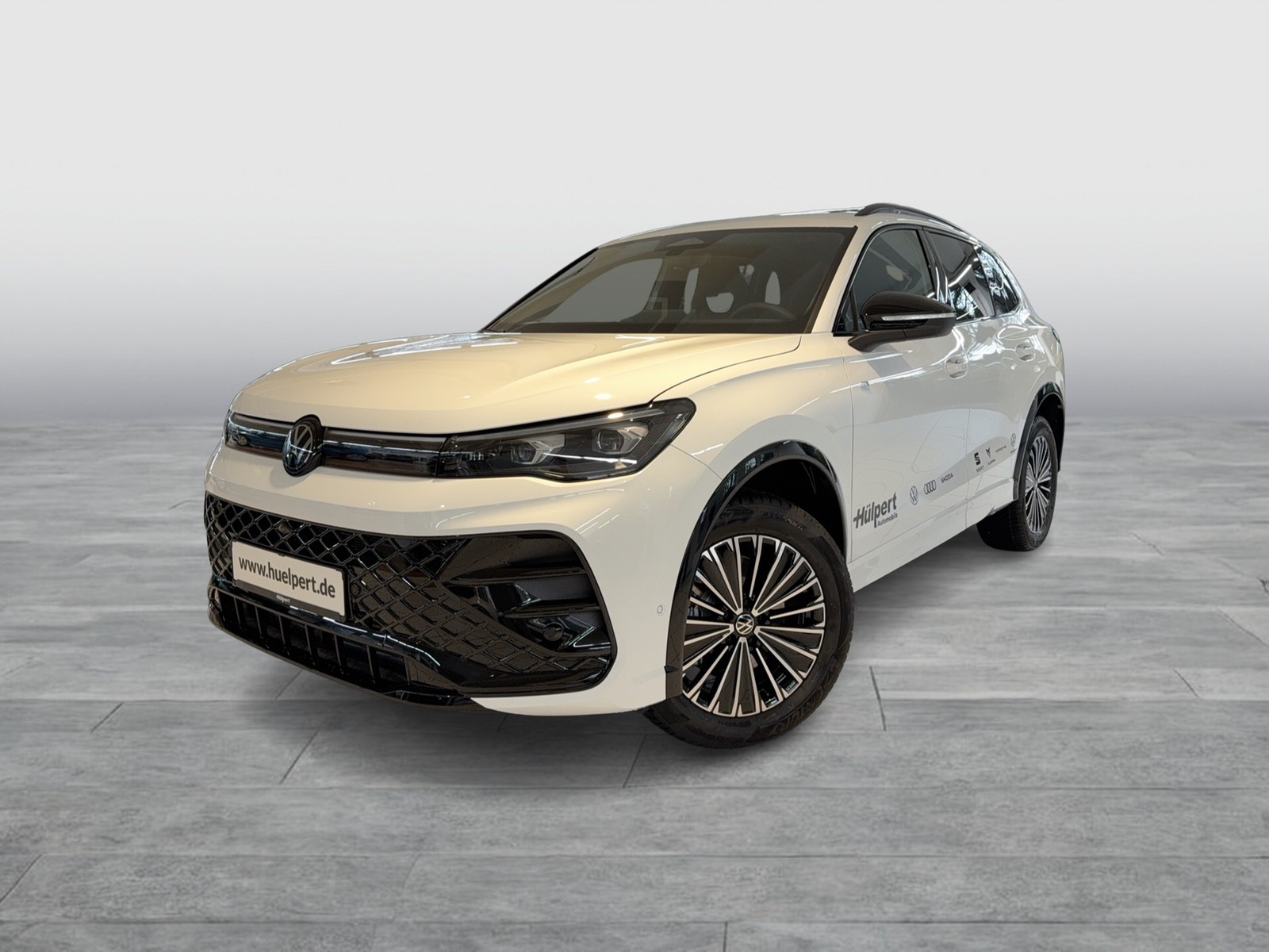 Volkswagen Tiguan 2.0 TDI 4MOTION R-LINE DSG BLACKSTYLE PANO AHK LM20