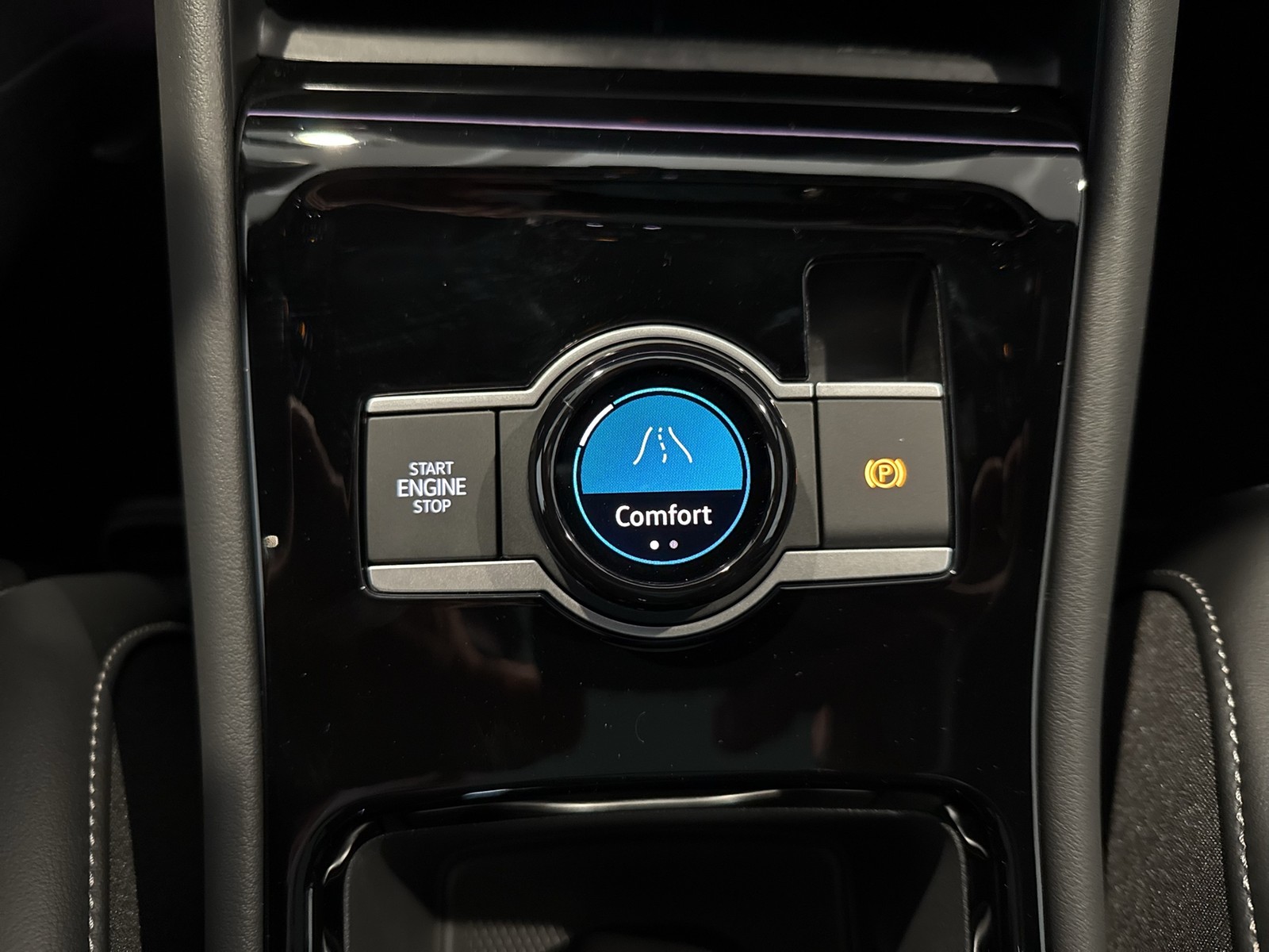 Volkswagen Tiguan 2.0 TDI 4MOTION R-LINE DSG BLACKSTYLE PANO AHK LM20