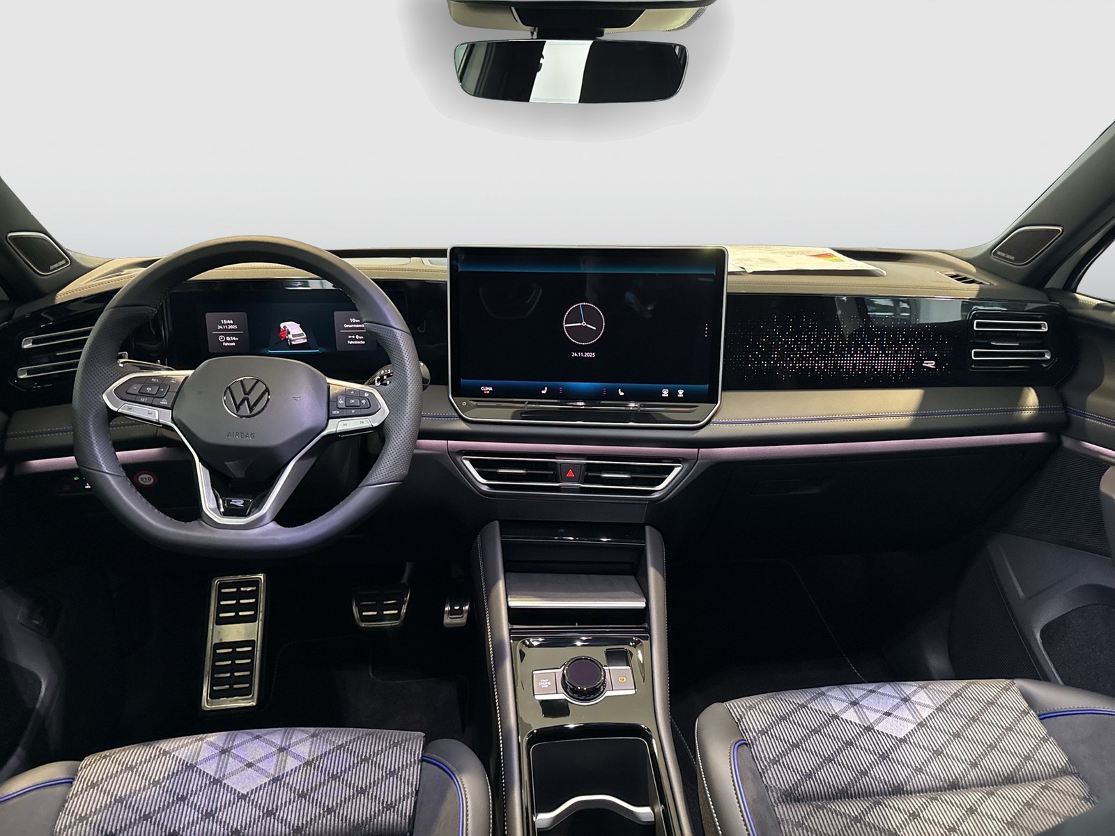 Volkswagen Tiguan 2.0 TDI 4MOTION R-LINE DSG BLACKSTYLE PANO AHK LM20