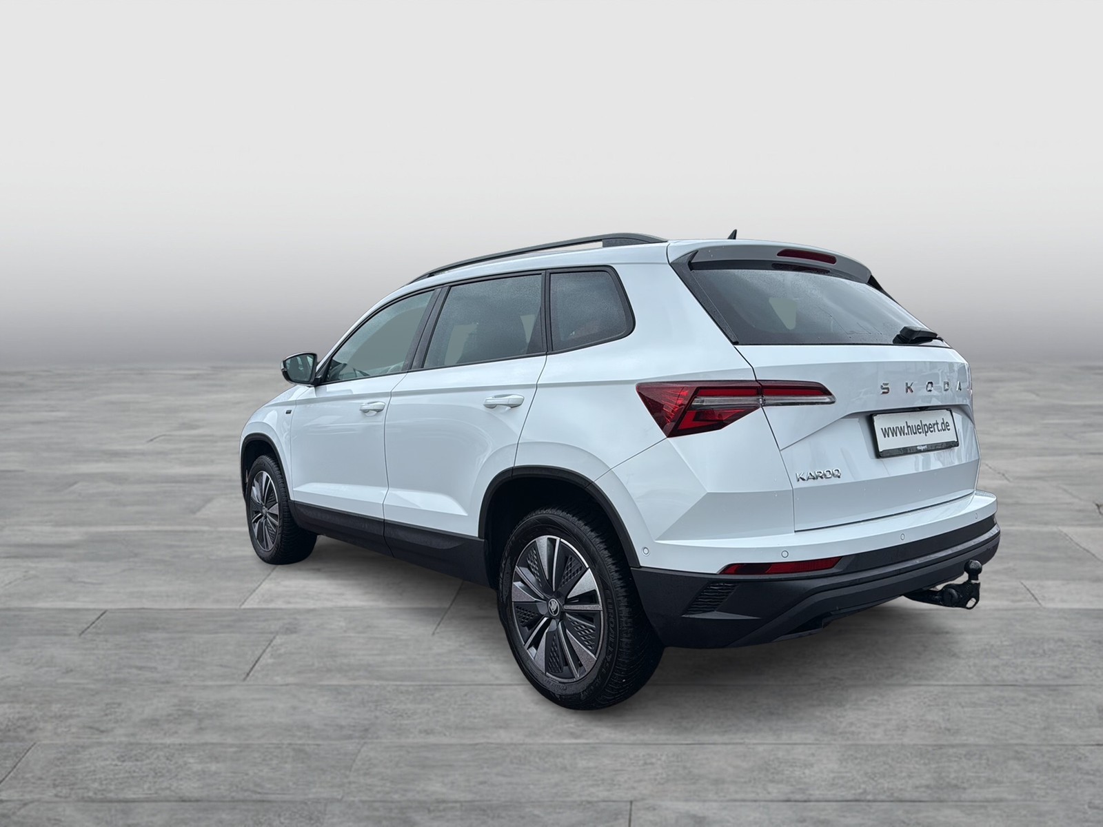 Skoda Karoq 1.5 TOUR PANO AHK 360°CAM ACC EKLAPPE NAVI