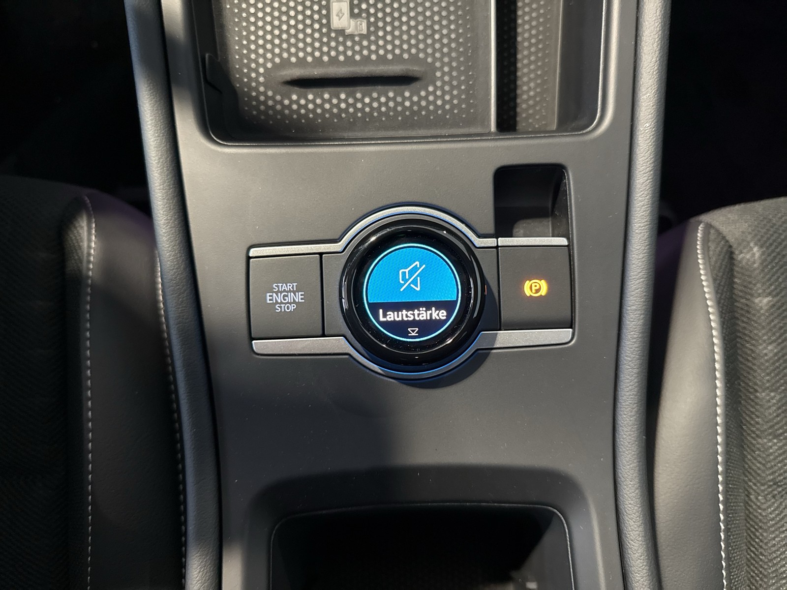 Volkswagen T-Roc 1.5 R-LINE DSG BLACKSTYLE eKLAPPE CAM LM20