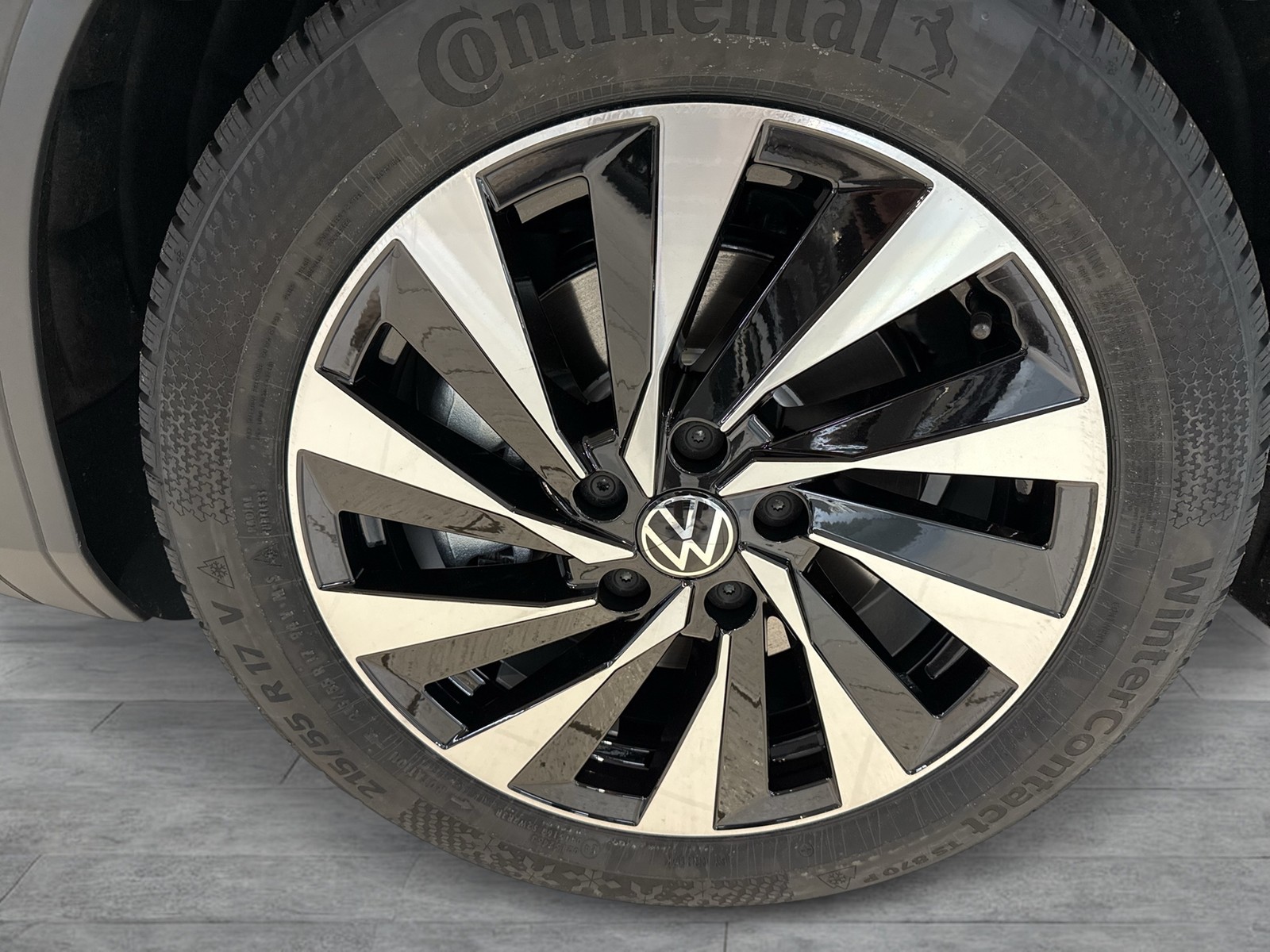 Volkswagen T-Roc 1.5 R-LINE DSG BLACKSTYLE eKLAPPE CAM LM20