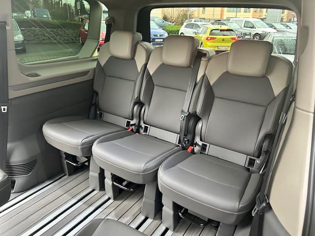 Volkswagen Multivan Life TAXI 2,0 l 110 kW TDI SCR LÜ Taxi LANG Kurzzulassung Taxi LÜ 2,0 TDI DSG
