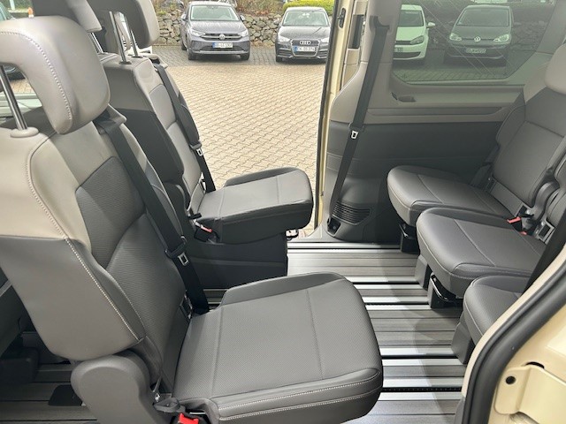 Volkswagen Multivan Life TAXI 2,0 l 110 kW TDI SCR LÜ Taxi LANG Kurzzulassung Taxi LÜ 2,0 TDI DSG