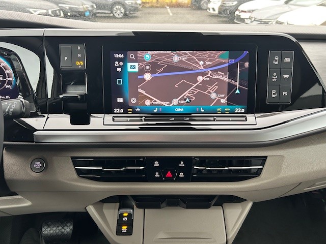 Volkswagen Multivan Life TAXI 2,0 l 110 kW TDI SCR LÜ Taxi LANG Kurzzulassung Taxi LÜ 2,0 TDI DSG