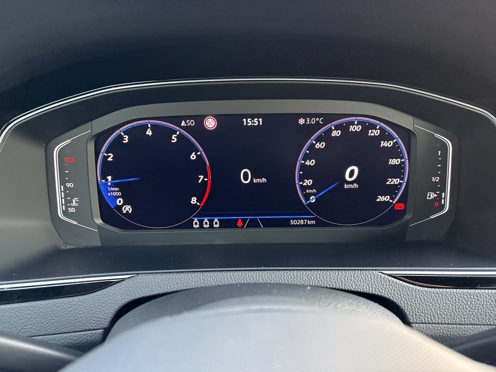 Volkswagen Passat Variant 1.5 ELEGANCE STANDHZ CAM ACC LM17