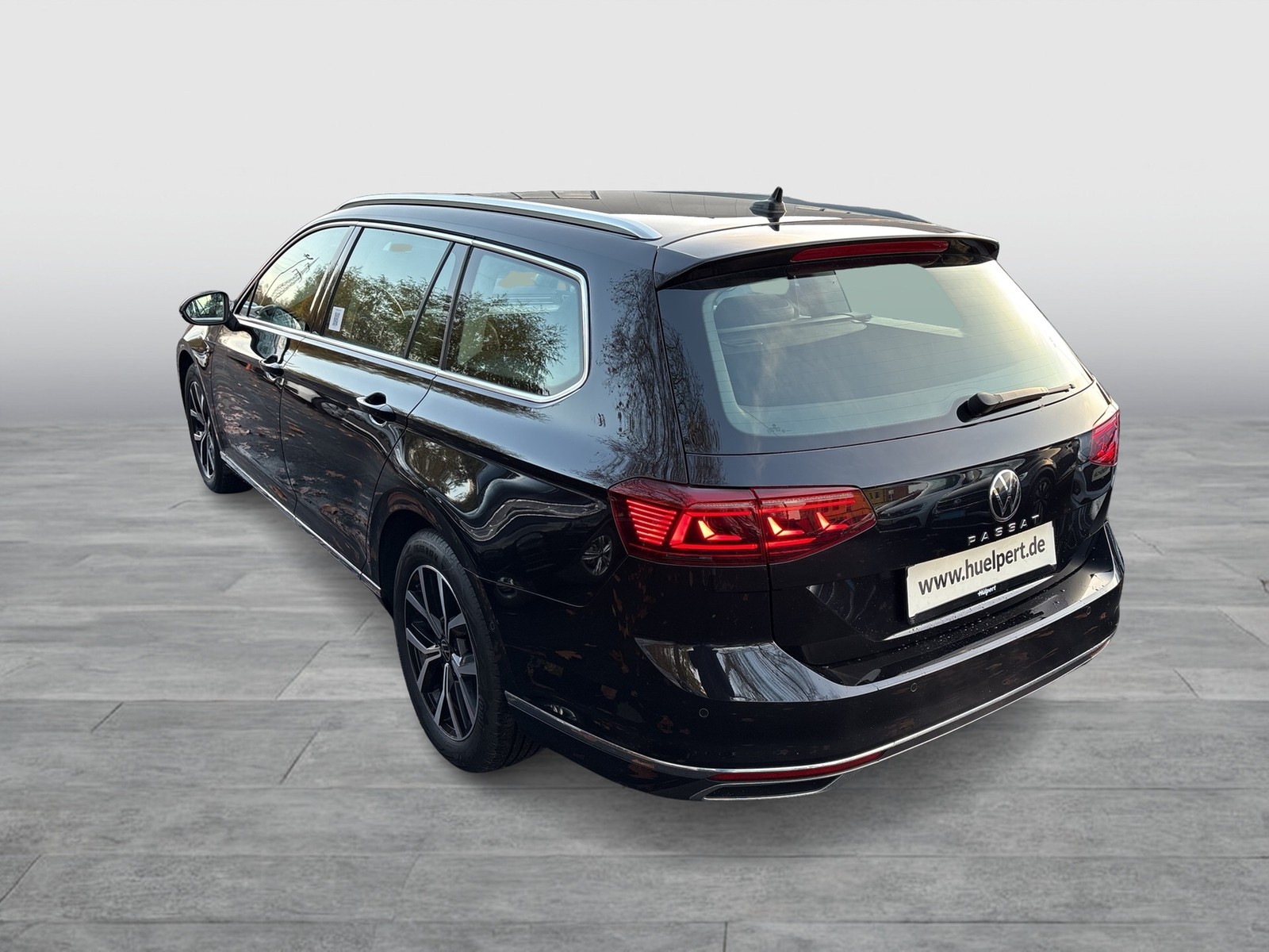 Volkswagen Passat Variant 1.5 ELEGANCE STANDHZ CAM ACC LM17