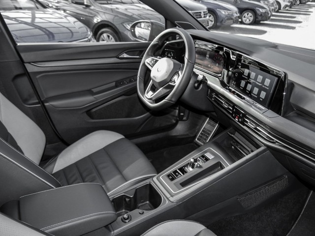 Volkswagen Golf VIII 2.0 GTD LEDER AHK CAM ACC LM19 DCC