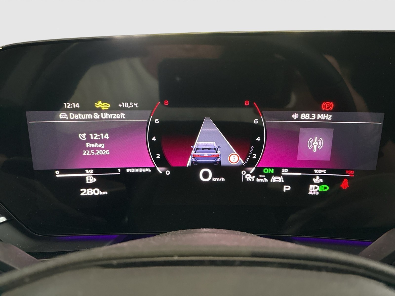 Audi A6 Avant quattro S LINE PANO B&O AHK 360CAM LM20