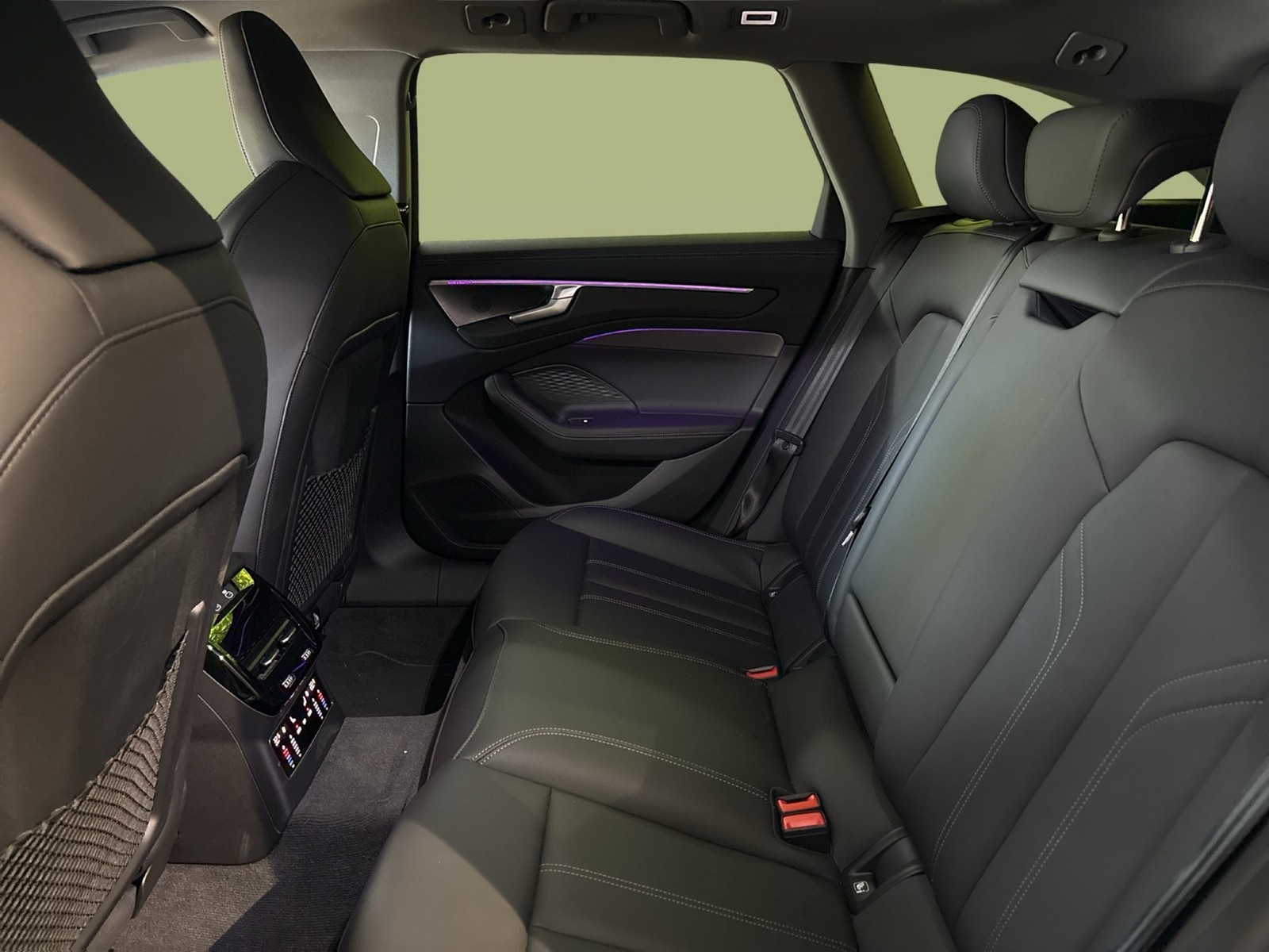 Audi A6 Avant quattro S LINE PANO B&O AHK 360CAM LM20